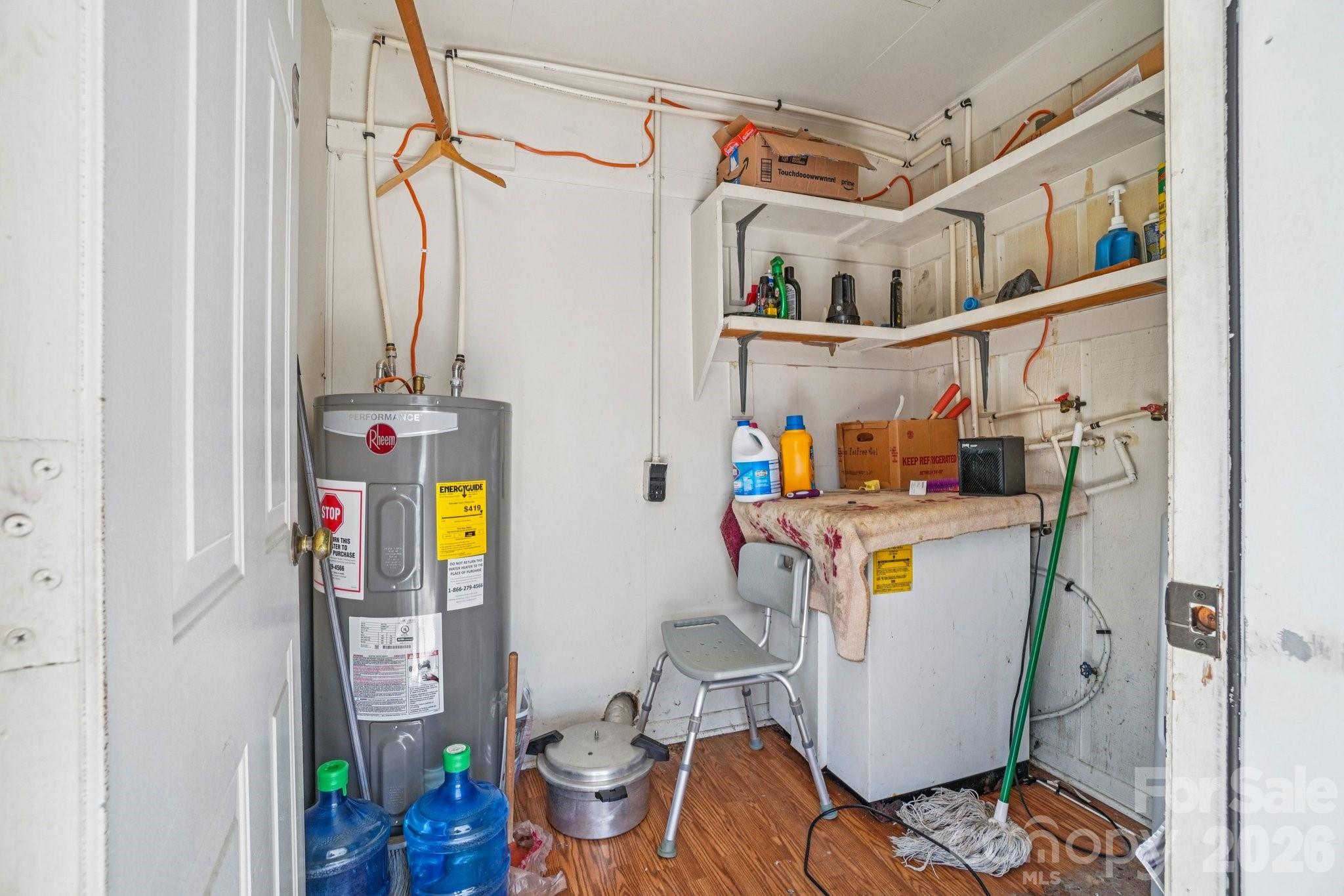 511 Oak Grove Road — East Flat Rock