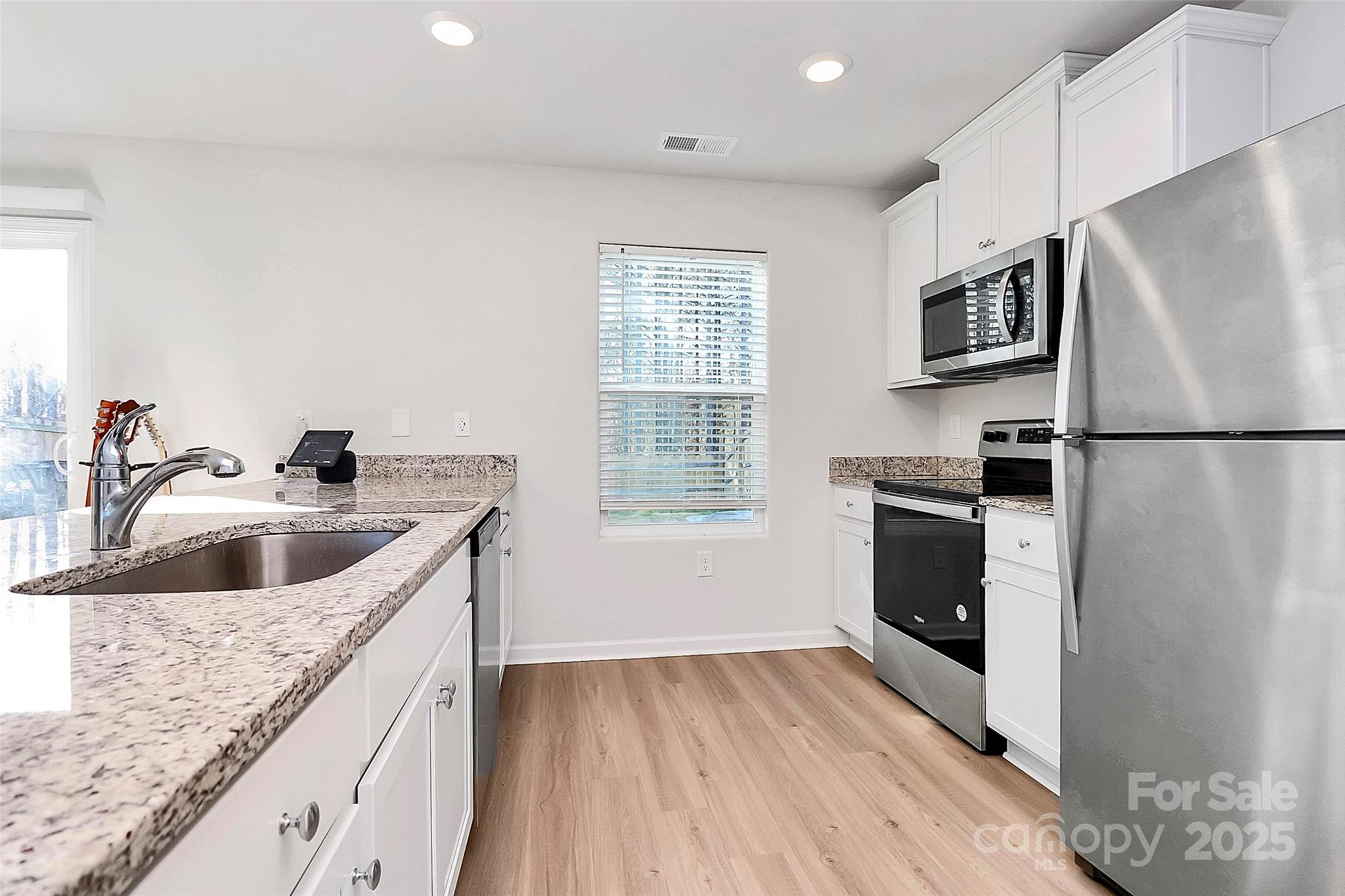 5209 Wolfridge Avenue — Charlotte