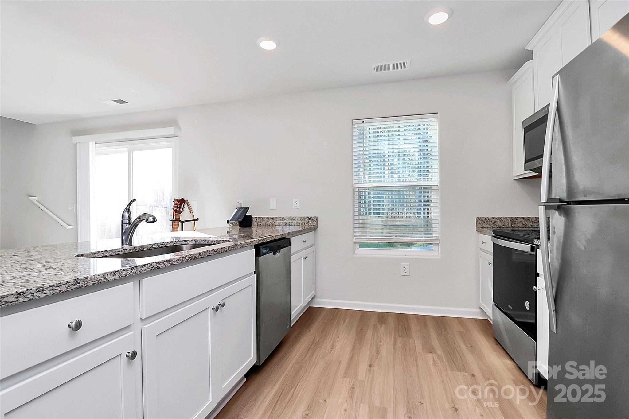 5209 Wolfridge Avenue — Charlotte