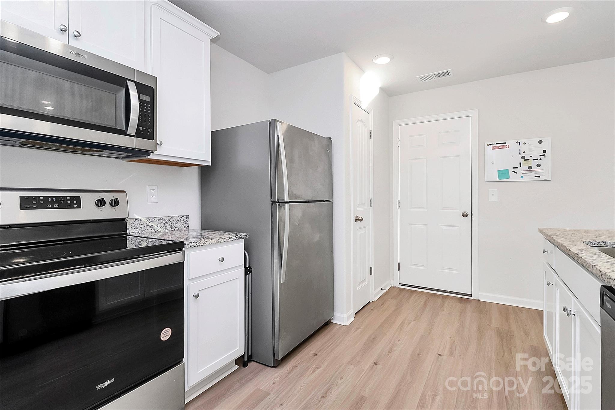 5209 Wolfridge Avenue — Charlotte
