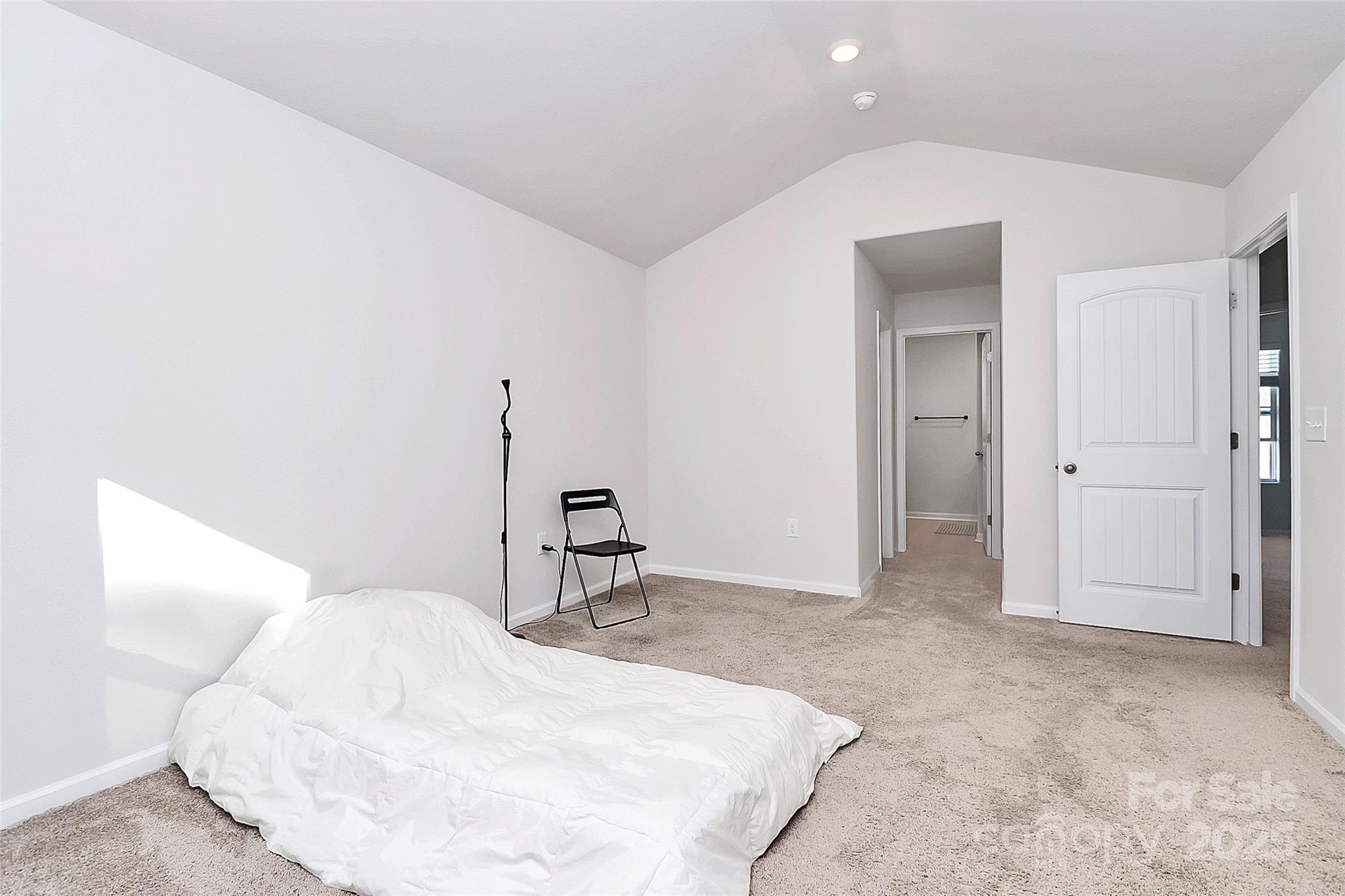 5209 Wolfridge Avenue — Charlotte