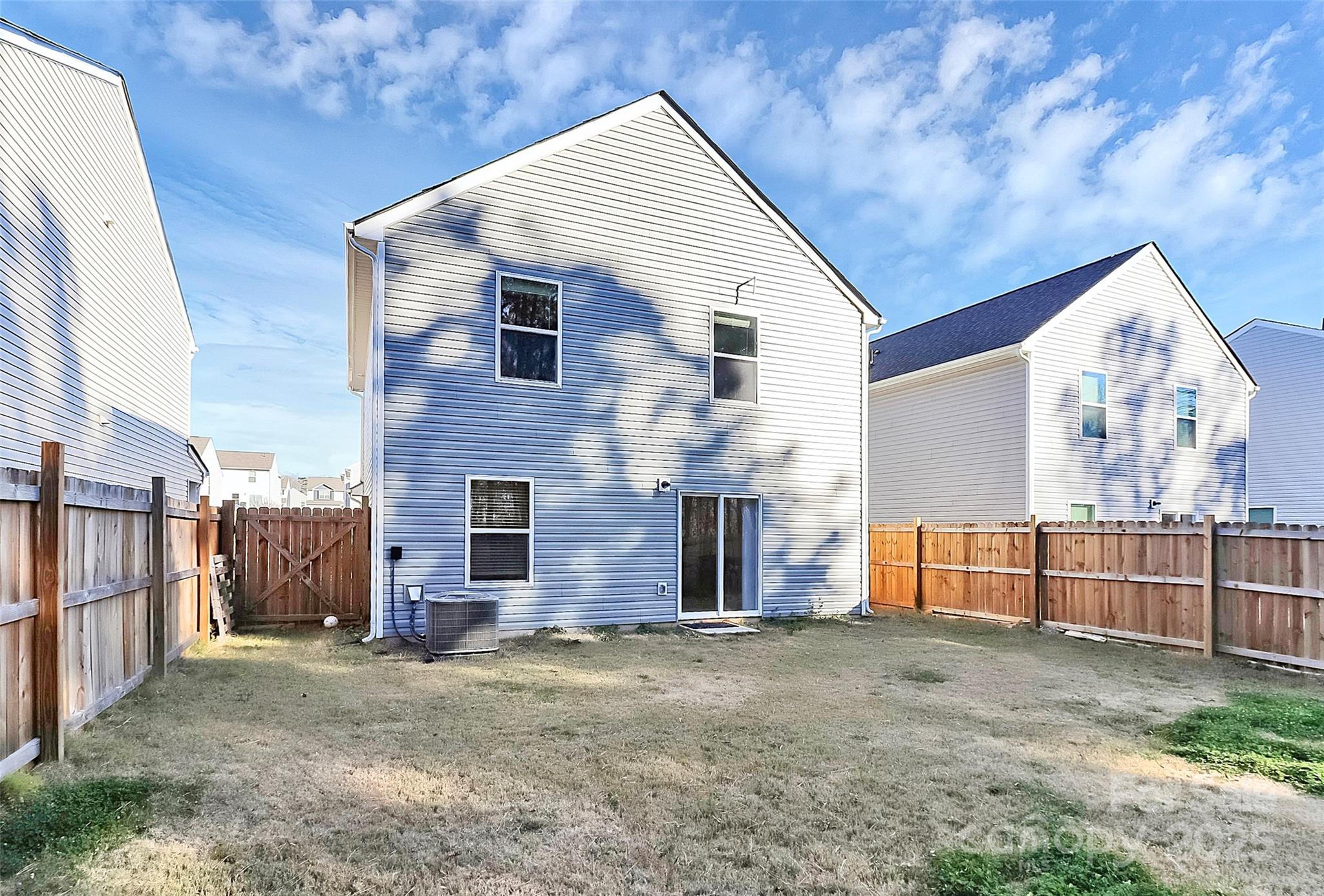 5209 Wolfridge Avenue — Charlotte