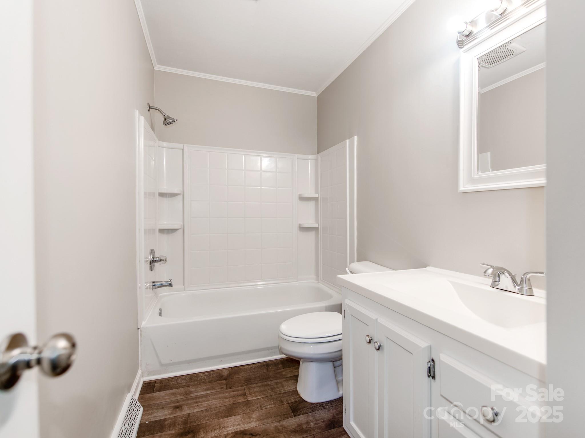 502 Mcconnell Street — Clover