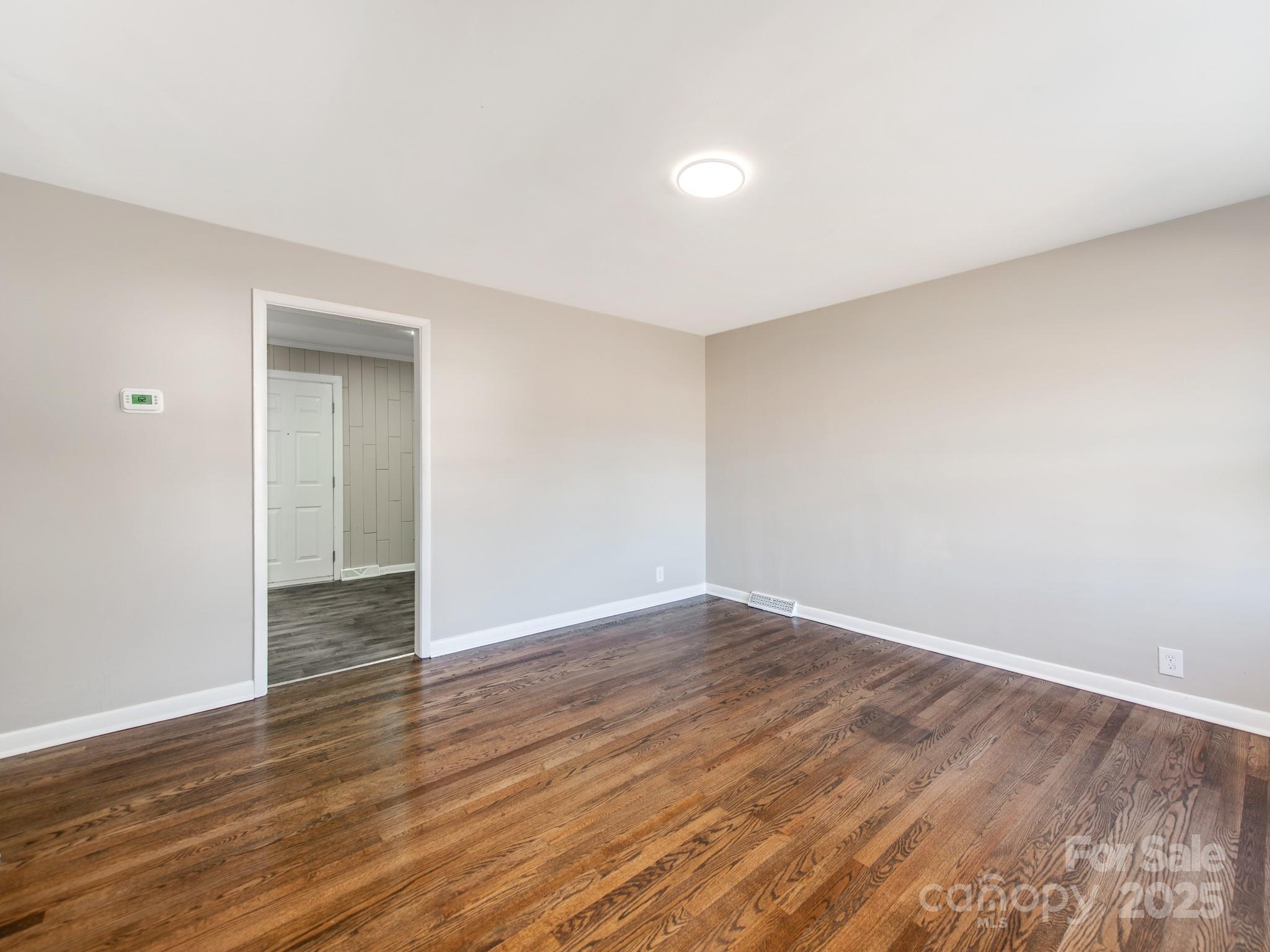502 Mcconnell Street — Clover