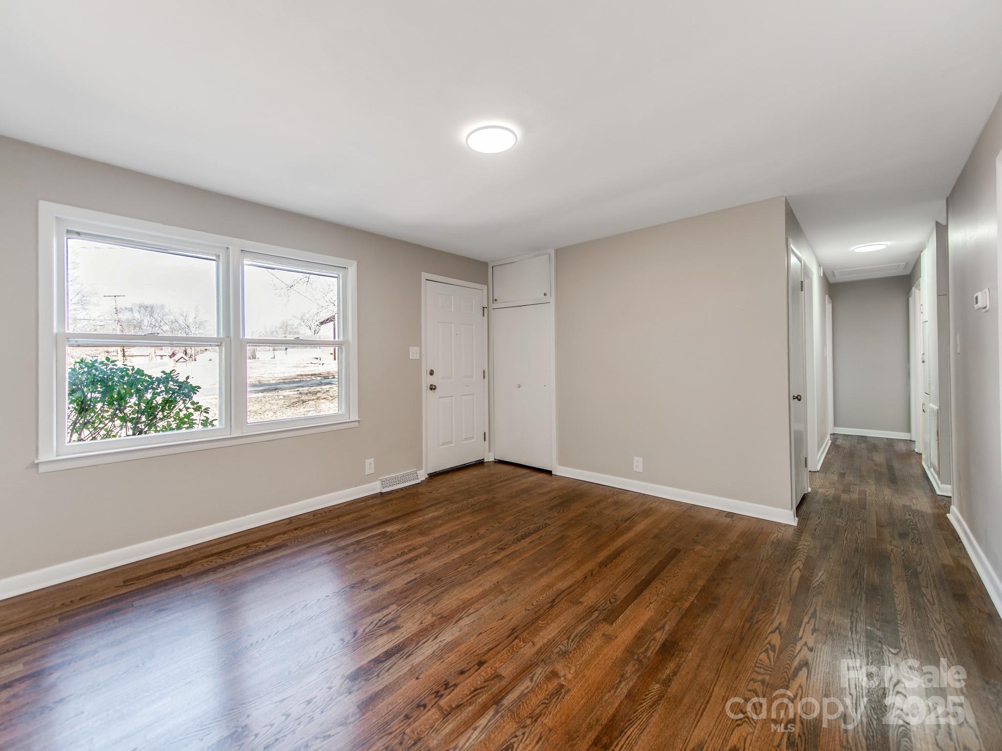 502 Mcconnell Street — Clover