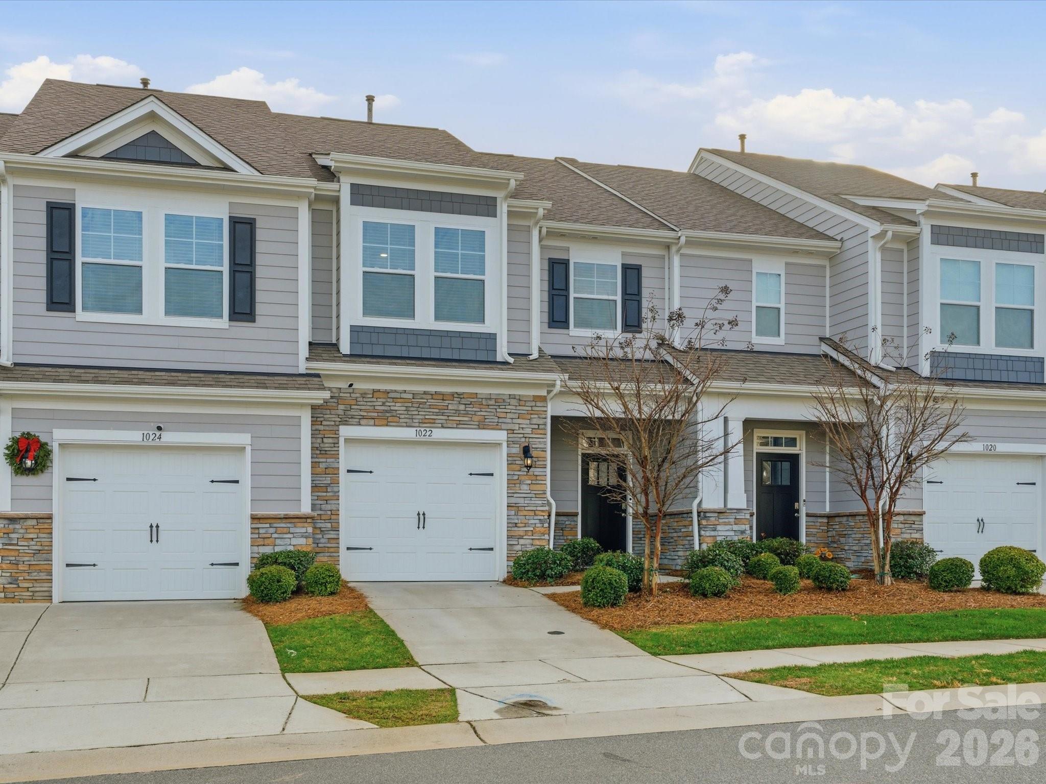 1022 Chicory Trace — Clover