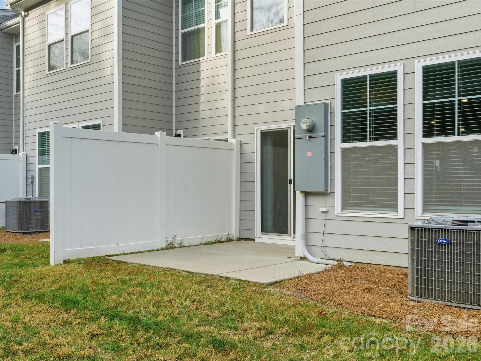 1022 Chicory Trace — Clover