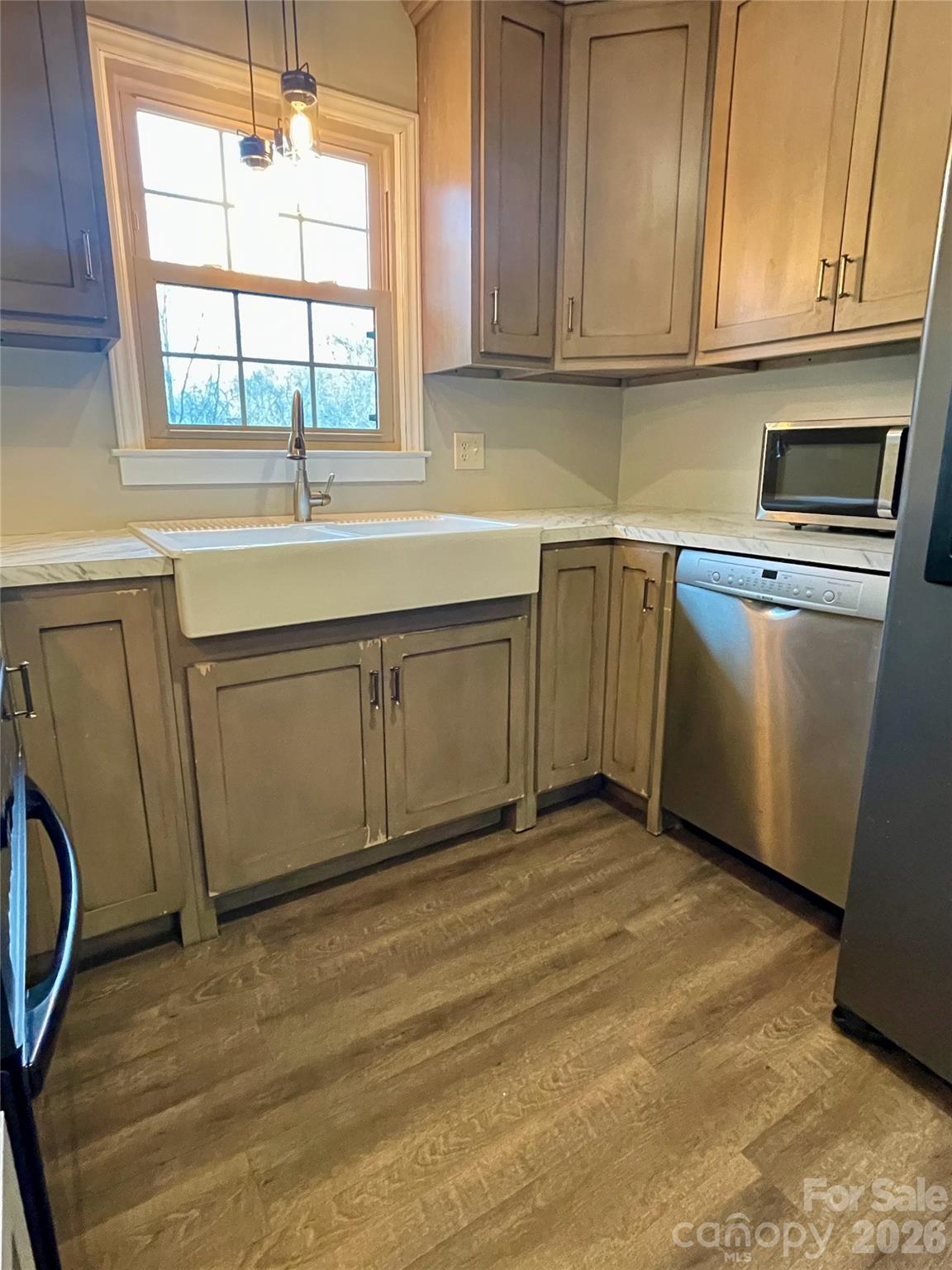 635 Powell Road NE — Lenoir