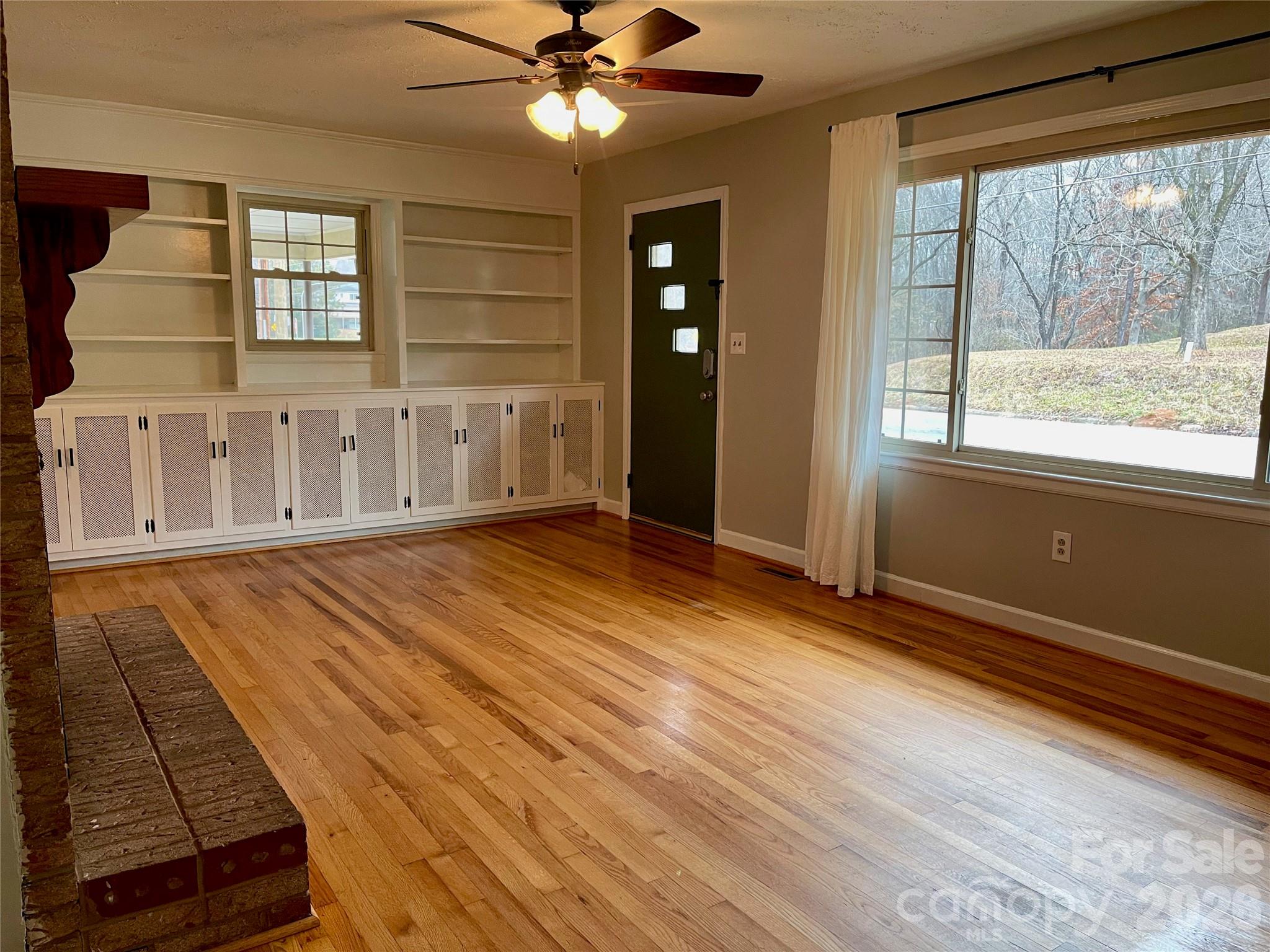 635 Powell Road NE — Lenoir