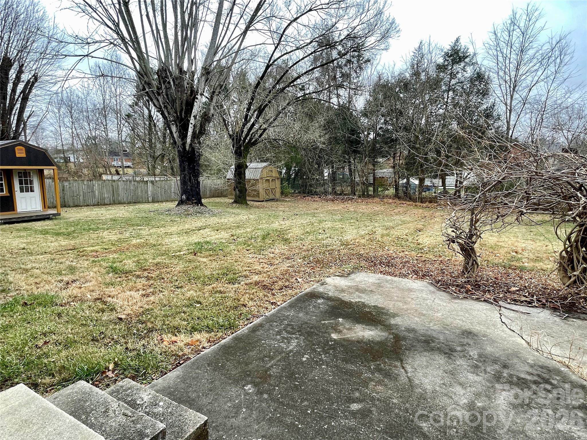 635 Powell Road NE — Lenoir