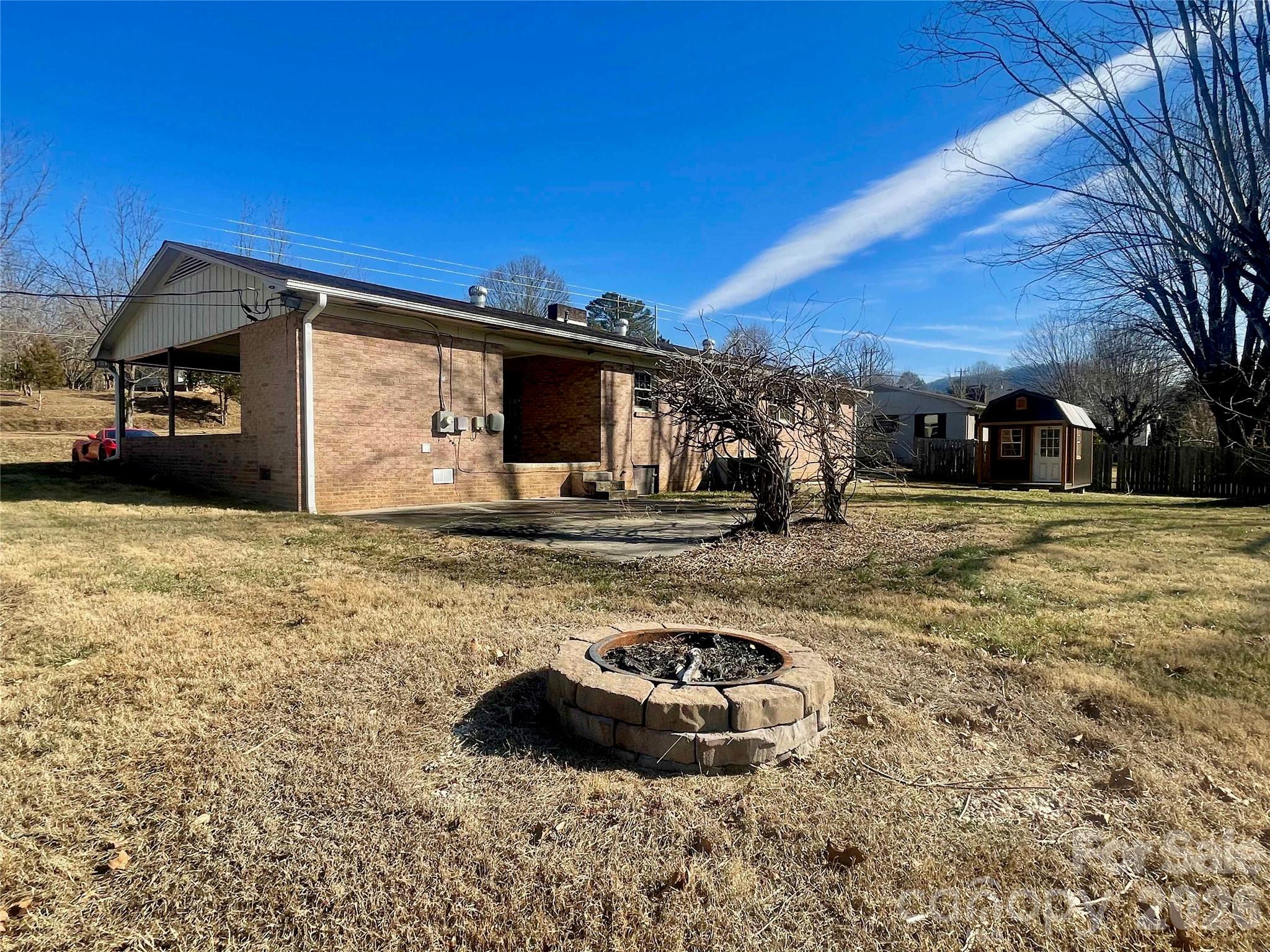 635 Powell Road NE — Lenoir