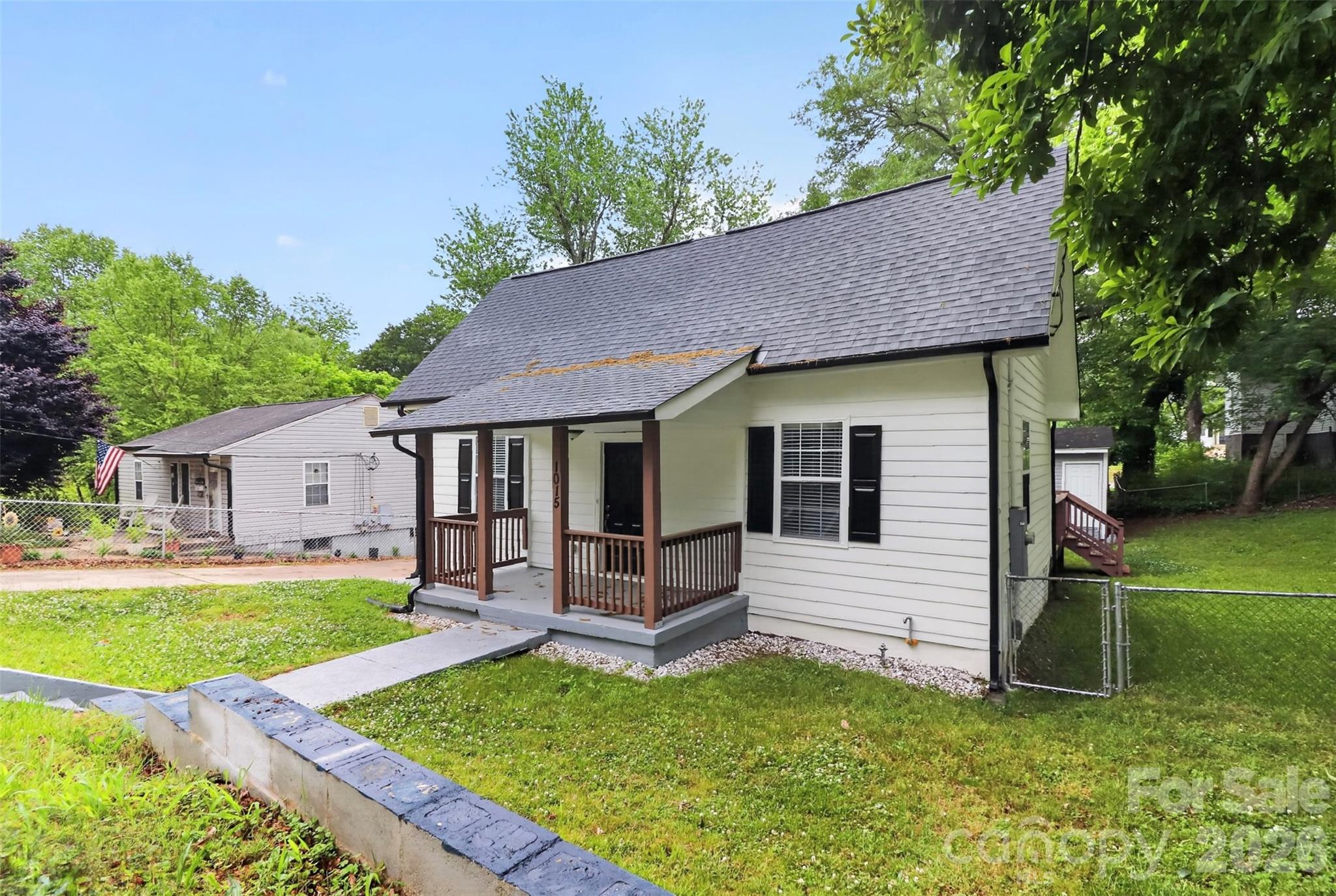1015 W 4th Avenue — Gastonia