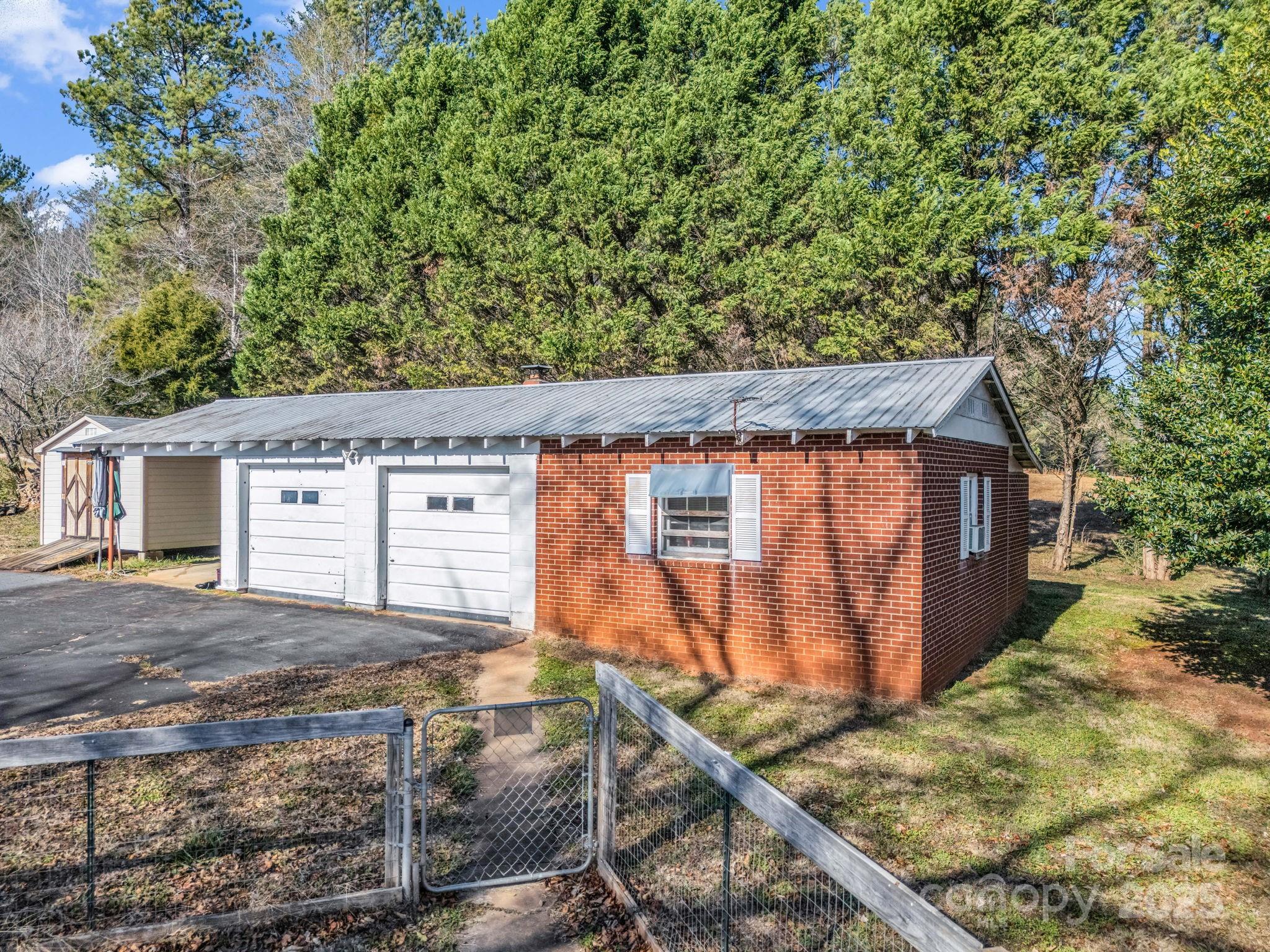 1504 Maple Creek Road — Rutherfordton