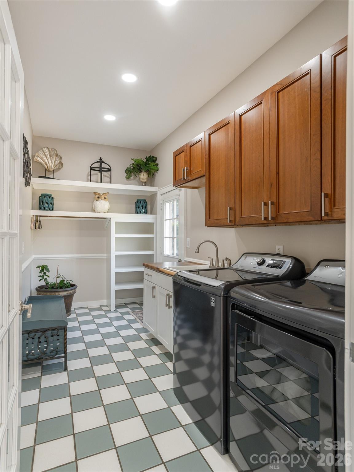 514 Whispering Hills Drive — Hendersonville