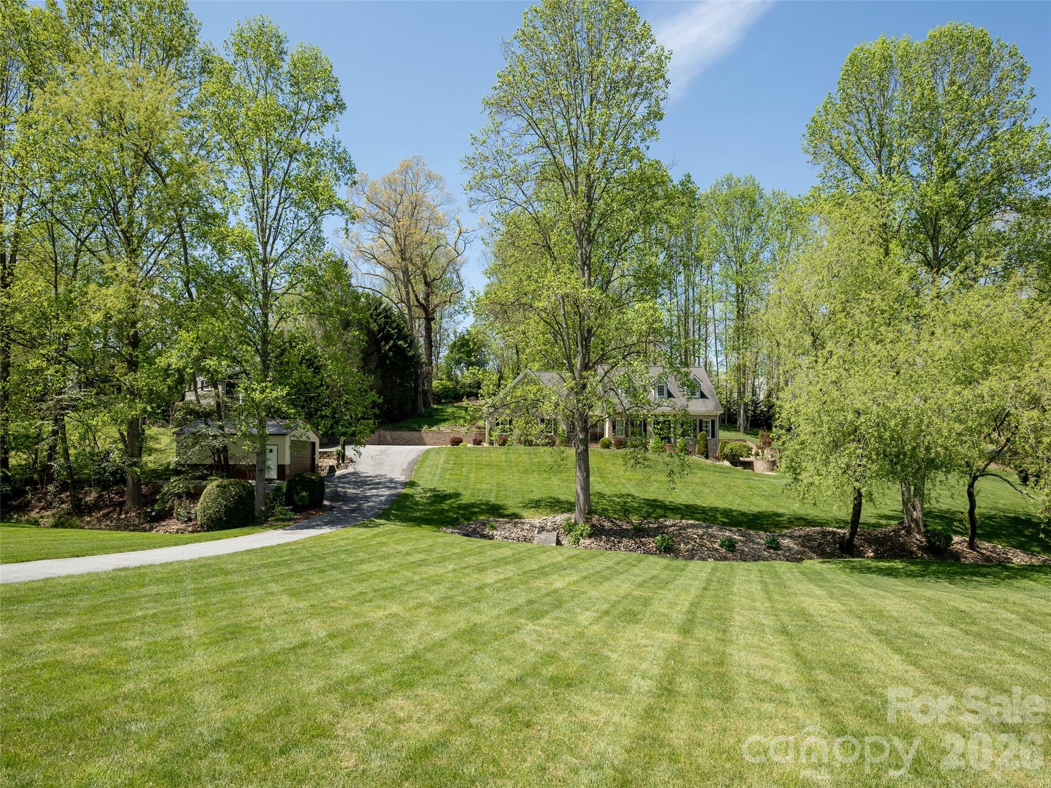 514 Whispering Hills Drive — Hendersonville