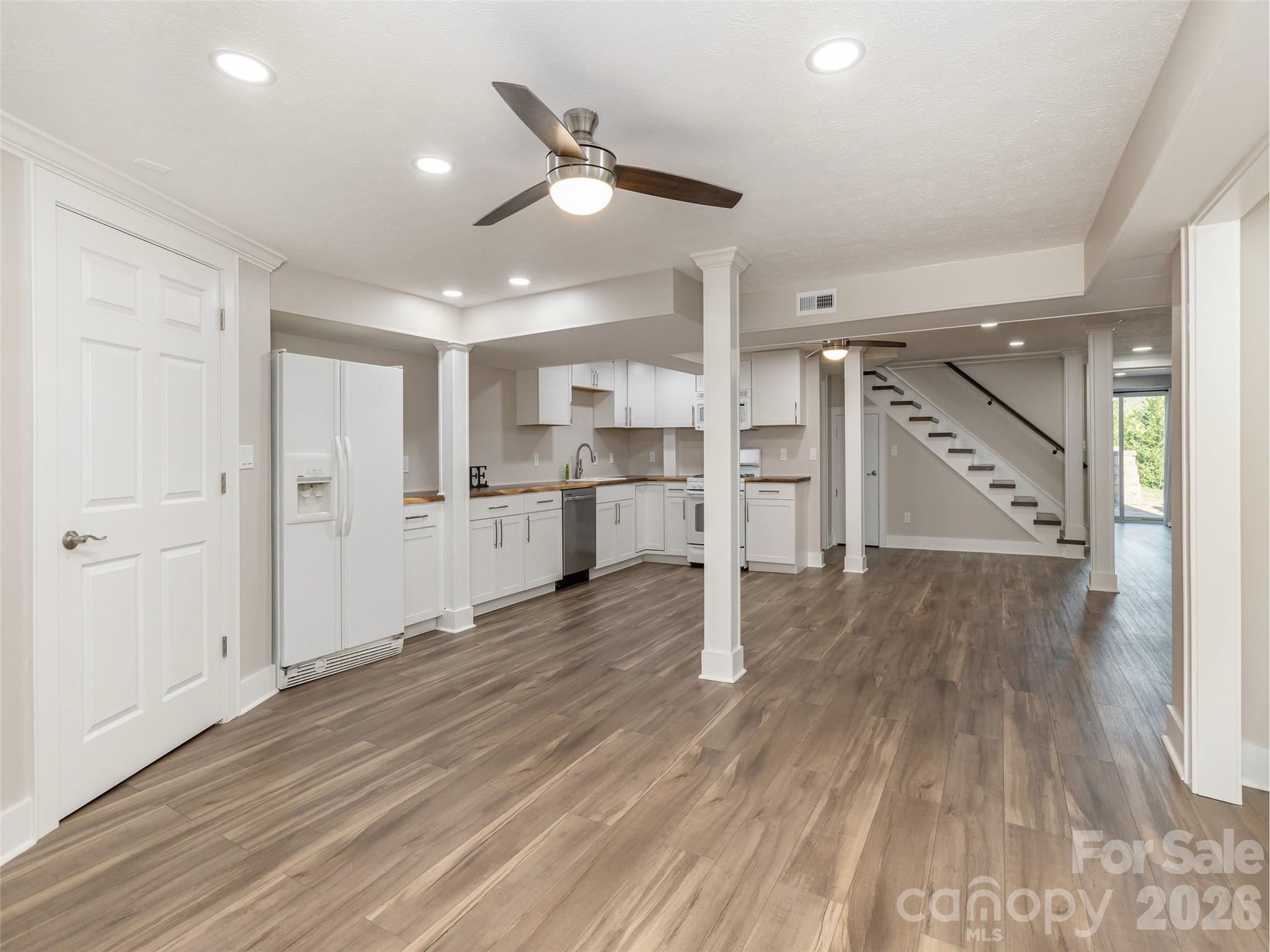 514 Whispering Hills Drive — Hendersonville