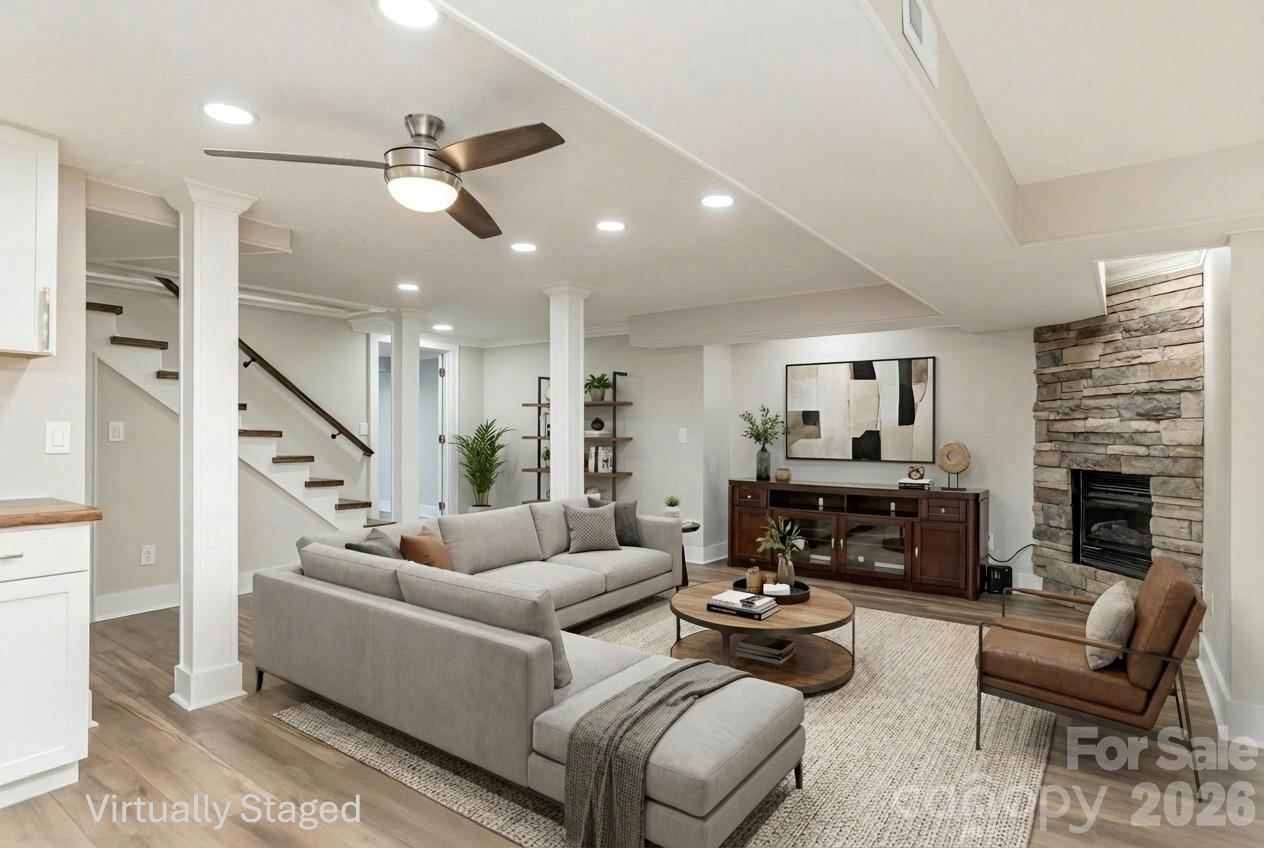 514 Whispering Hills Drive — Hendersonville