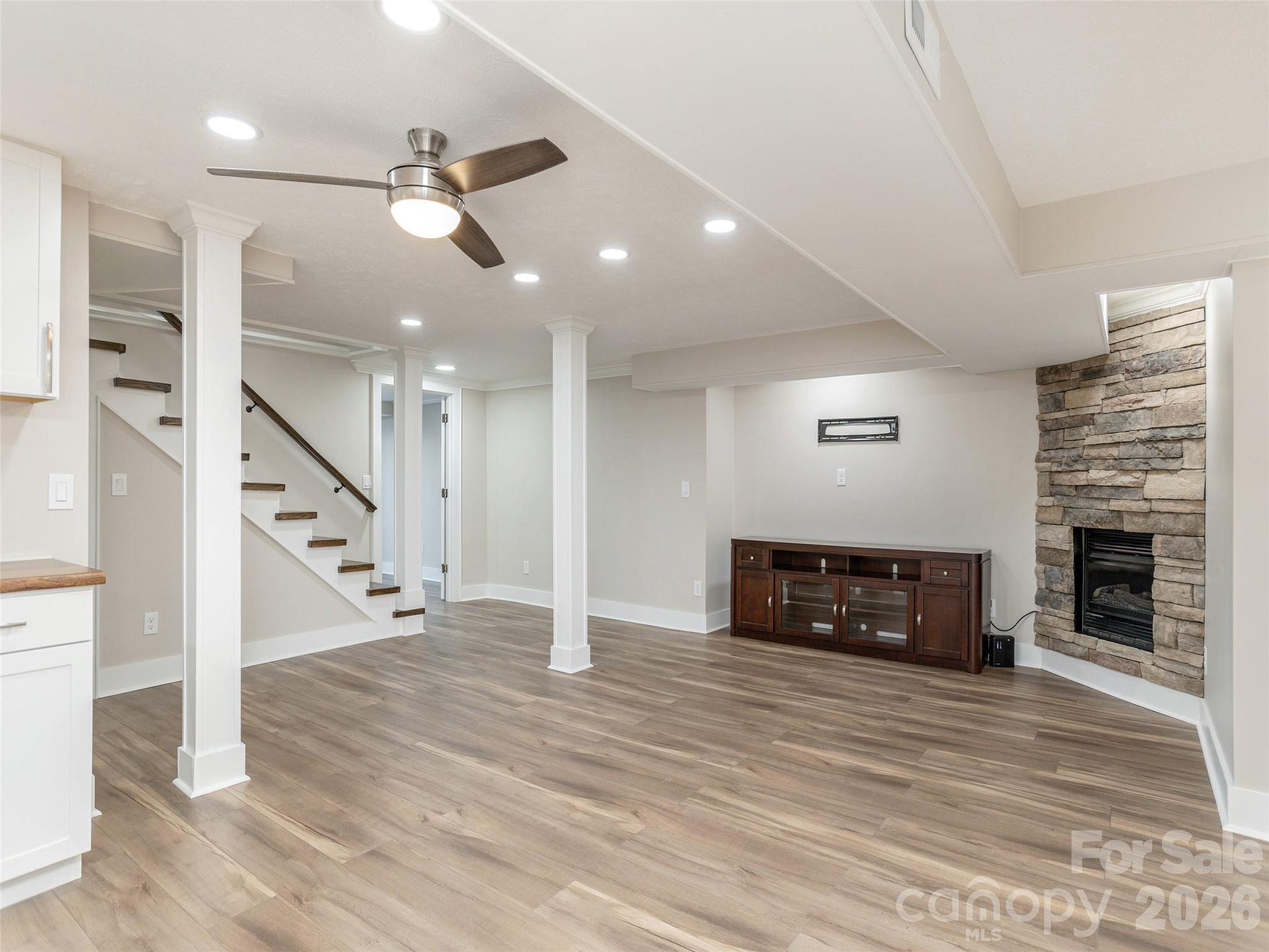 514 Whispering Hills Drive — Hendersonville