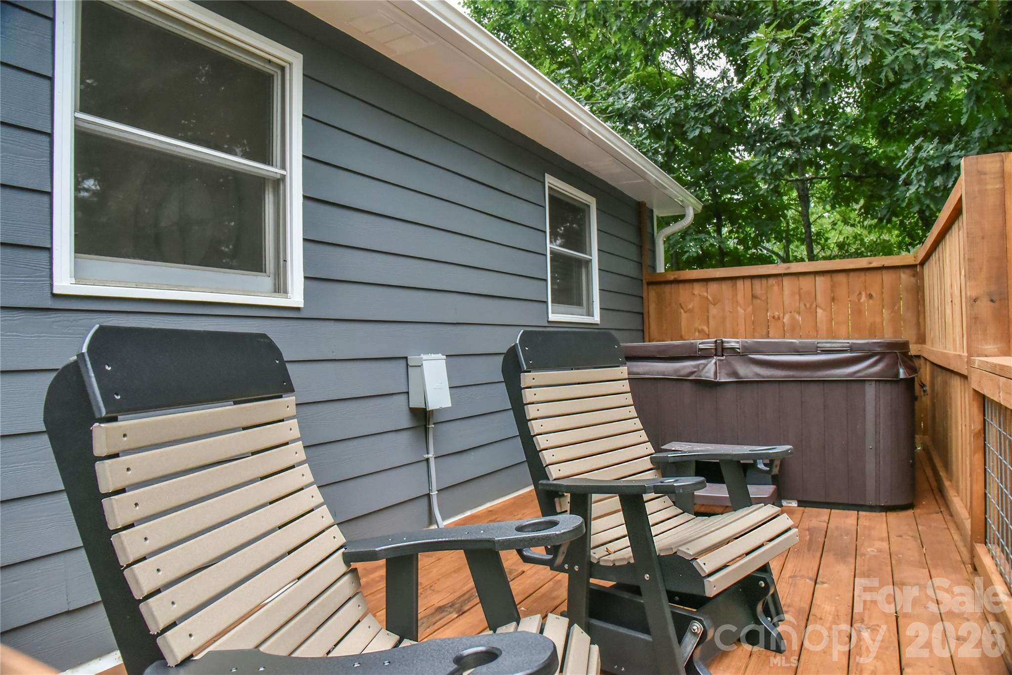 5 E Keesler Street — Black Mountain
