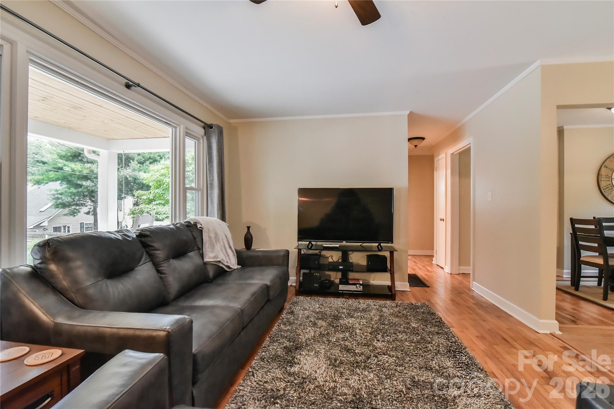 5 E Keesler Street — Black Mountain