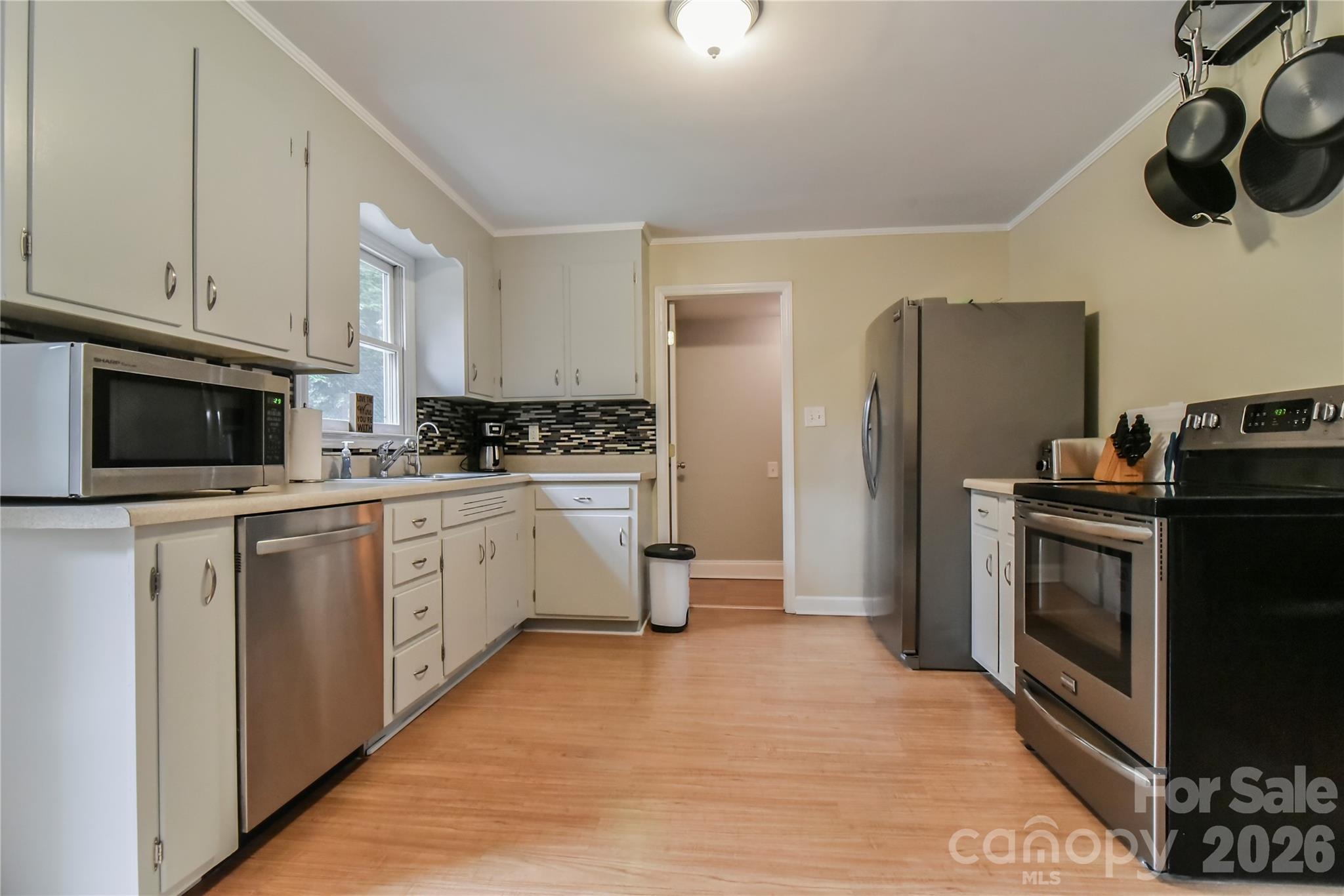 5 E Keesler Street — Black Mountain