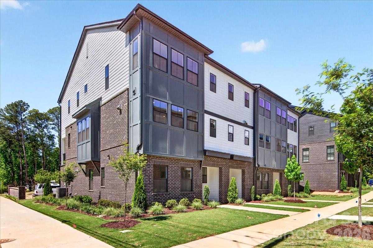 12023 Elsa Lane — Charlotte
