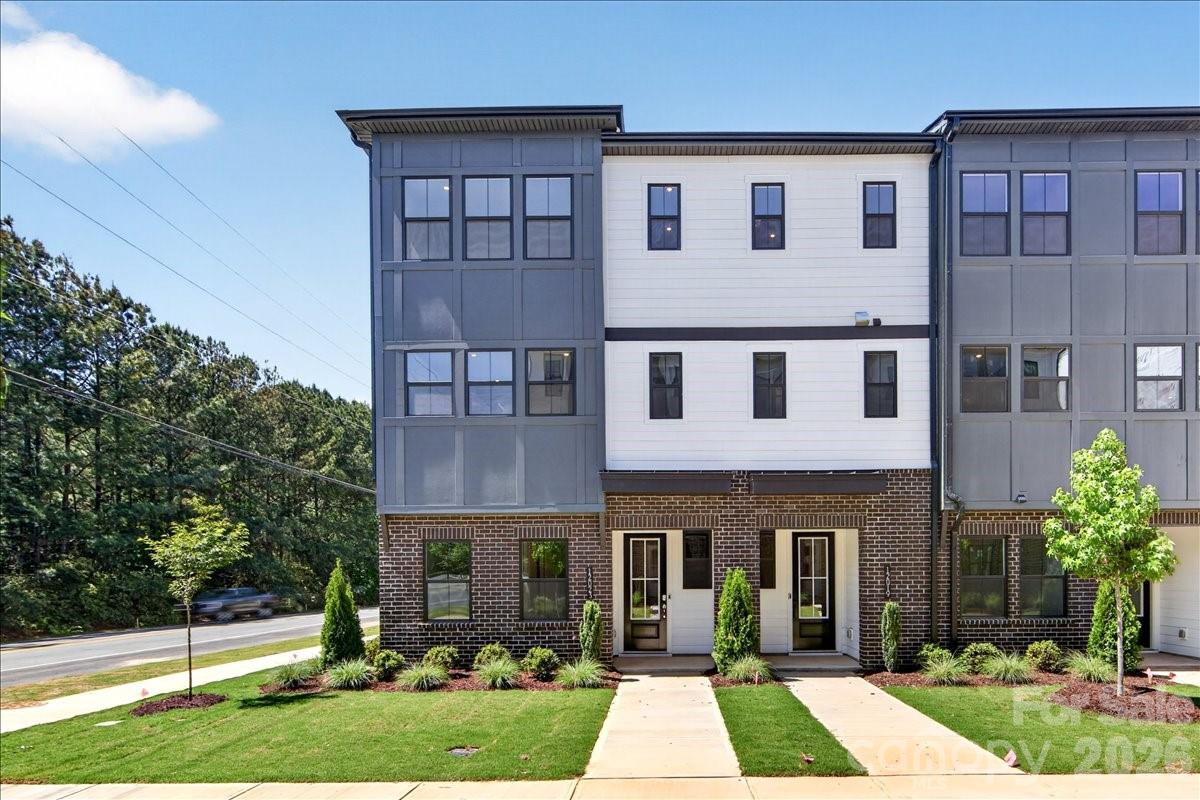 12023 Elsa Lane — Charlotte