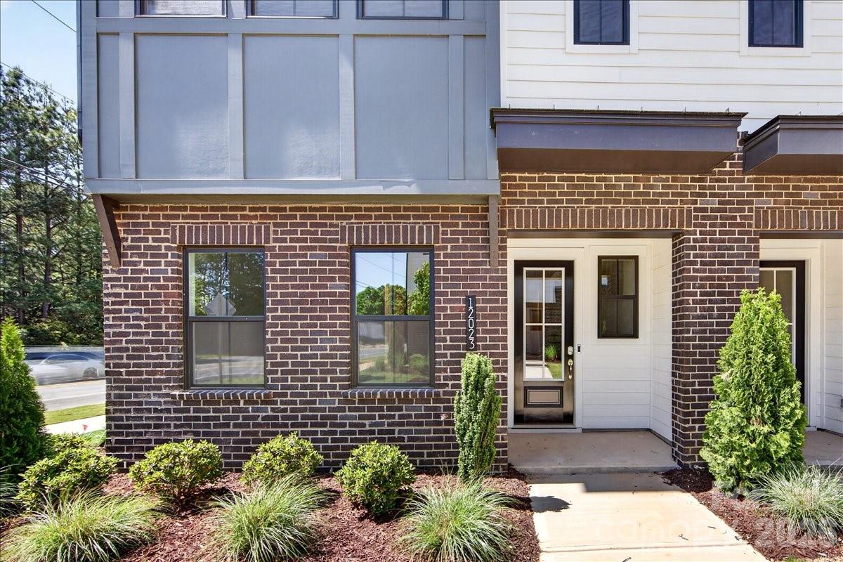 12023 Elsa Lane — Charlotte
