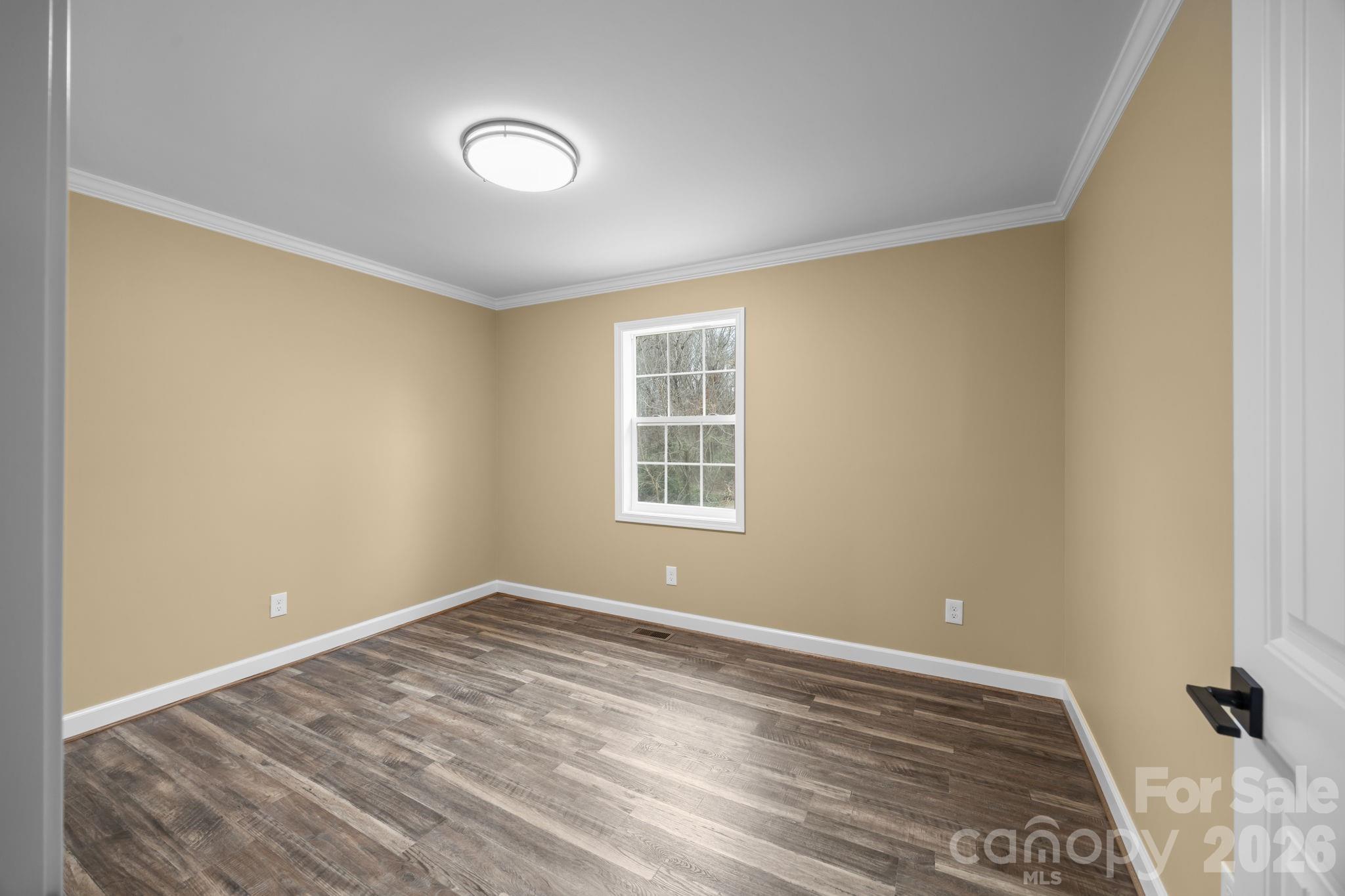 120 Independence Loop — Statesville