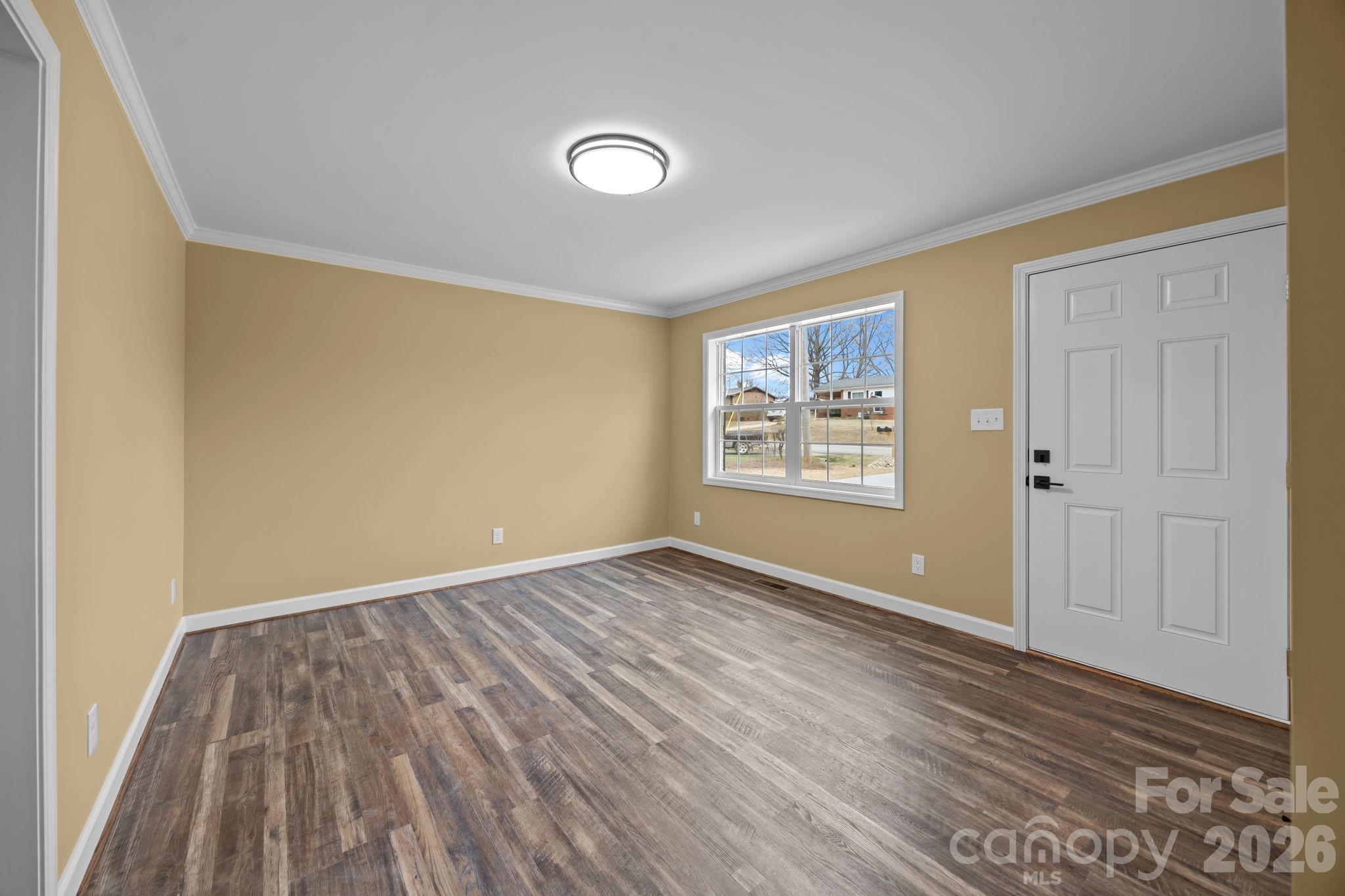 120 Independence Loop — Statesville
