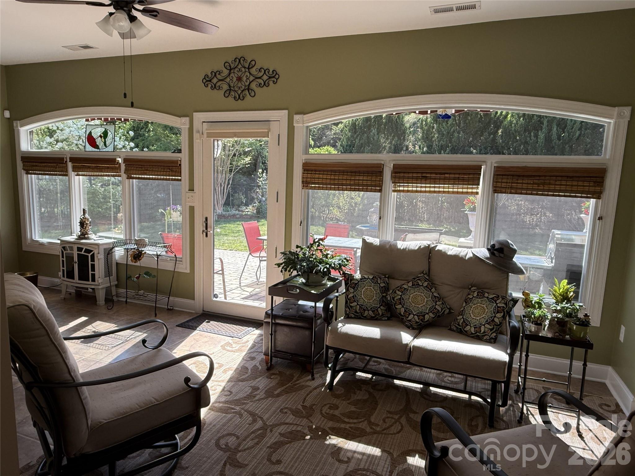 19 Pacifico Drive — Asheville