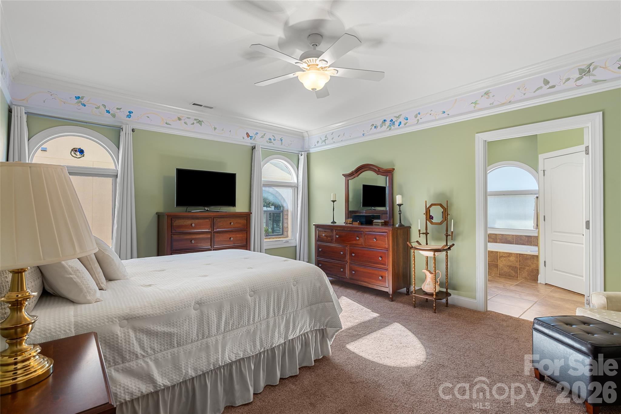 19 Pacifico Drive — Asheville