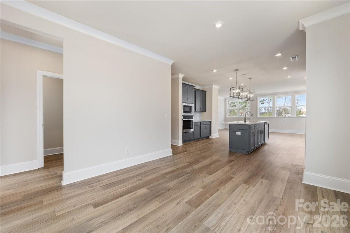 8038 Thimbleweed Circle — Charlotte
