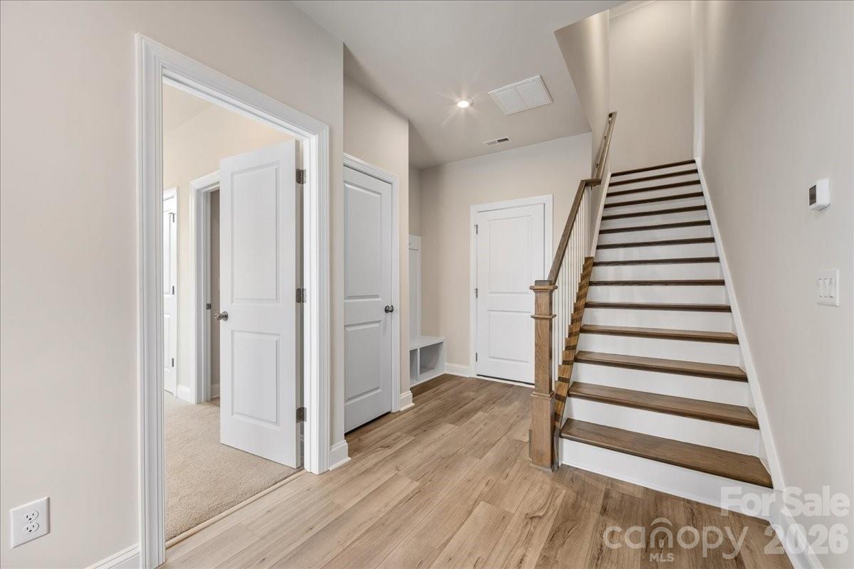 8038 Thimbleweed Circle — Charlotte