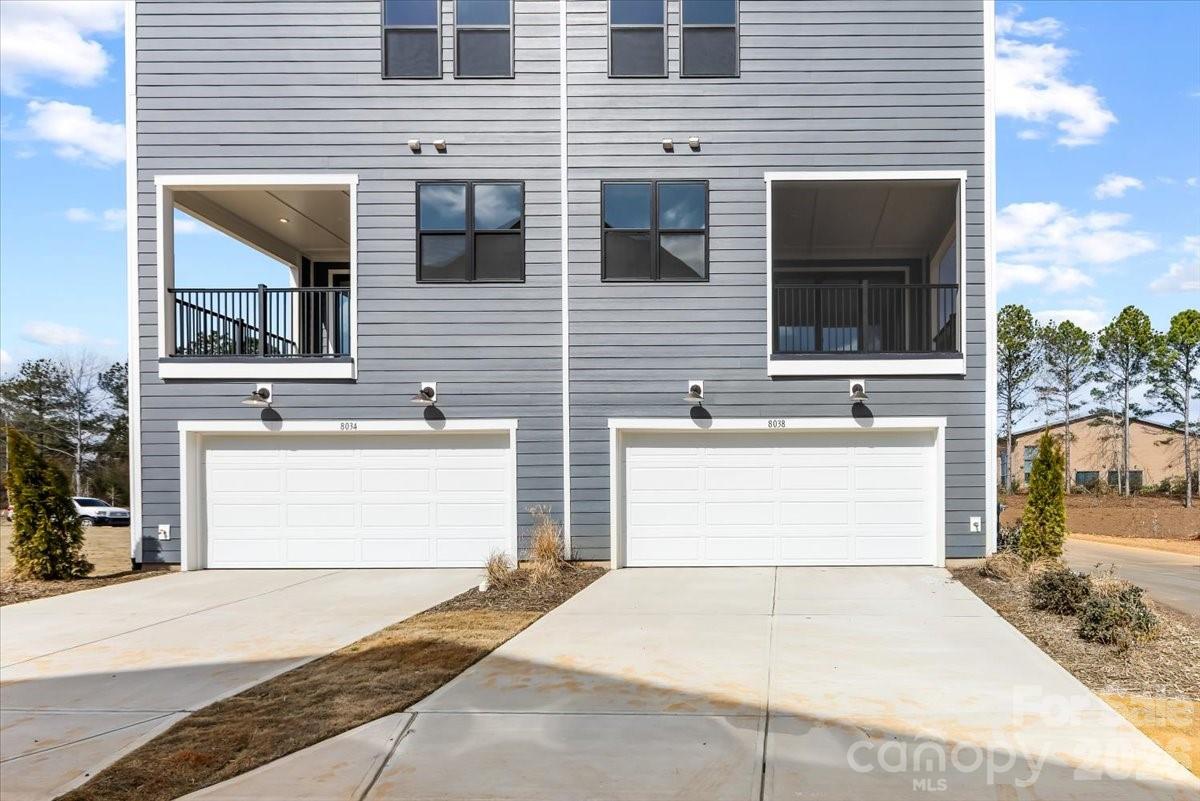 8038 Thimbleweed Circle — Charlotte