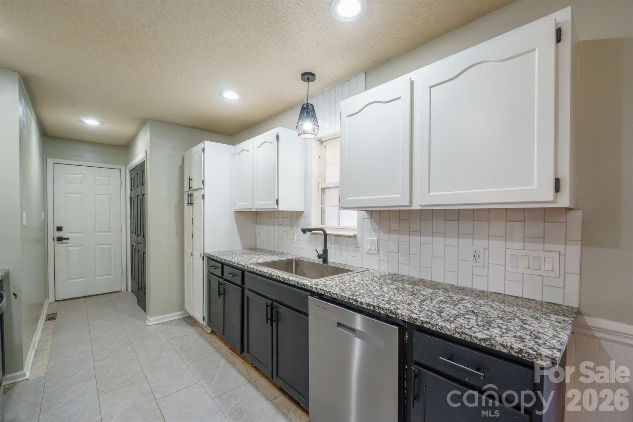 151 Monte Vista Road — Statesville