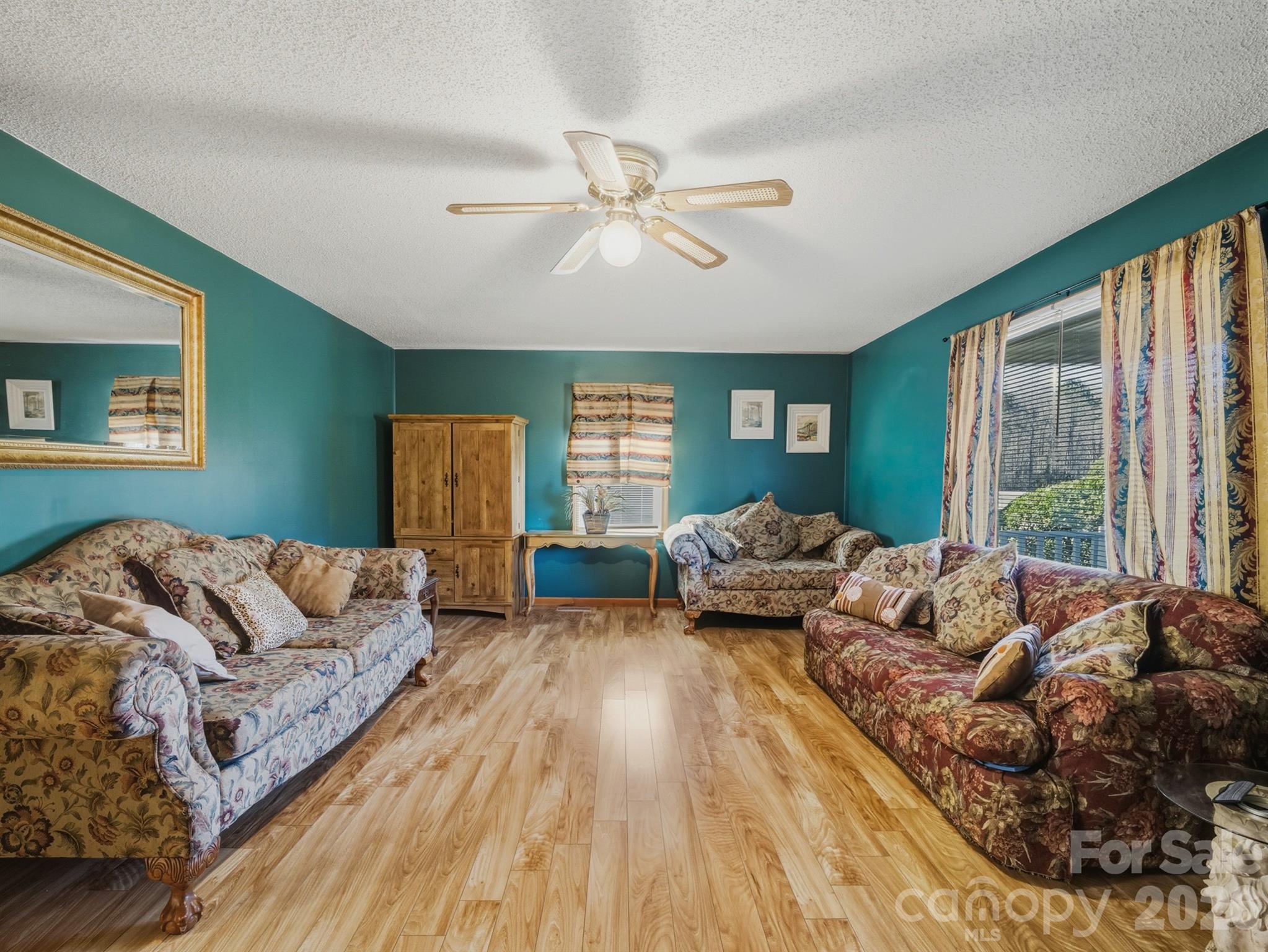 1909 Charlotte Highway — York