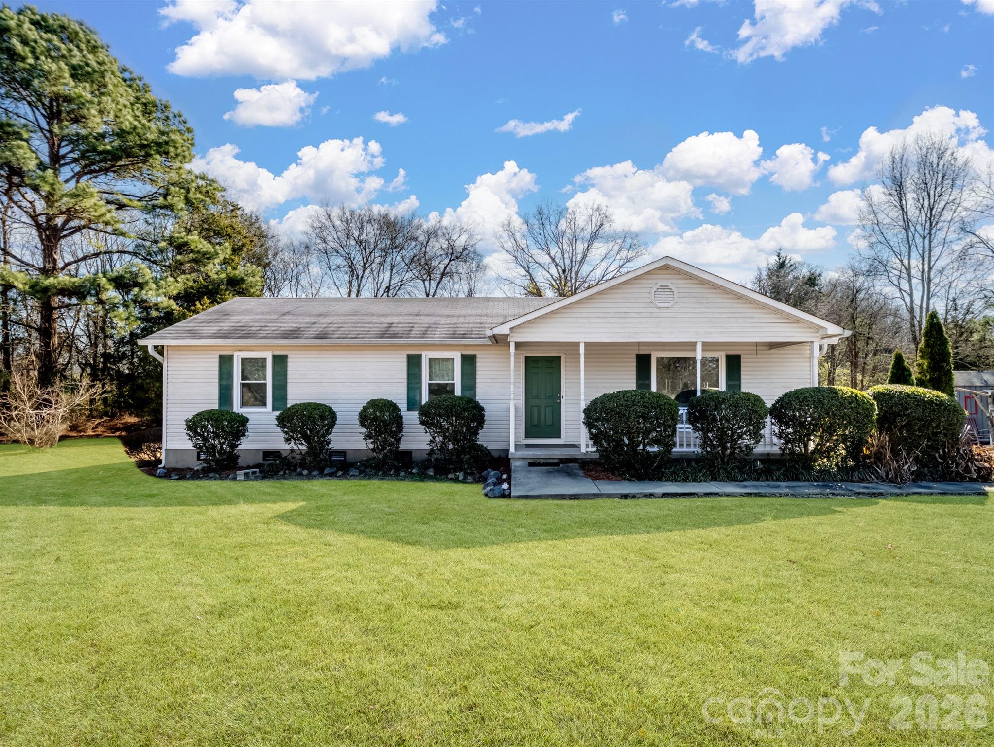 1909 Charlotte Highway — York