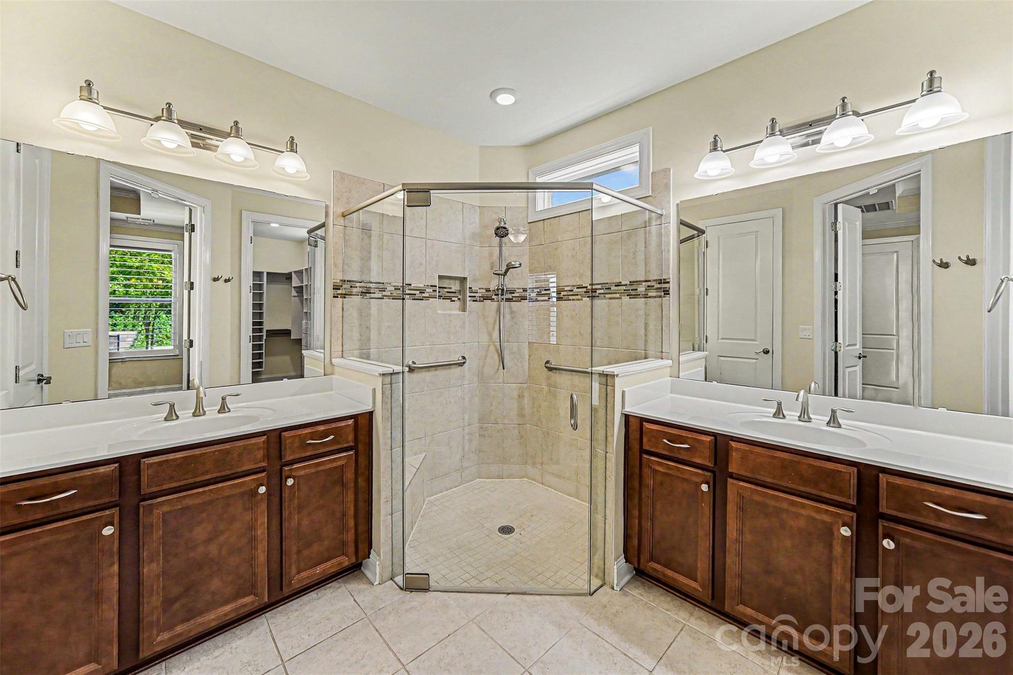 8407 Festival Way — Charlotte