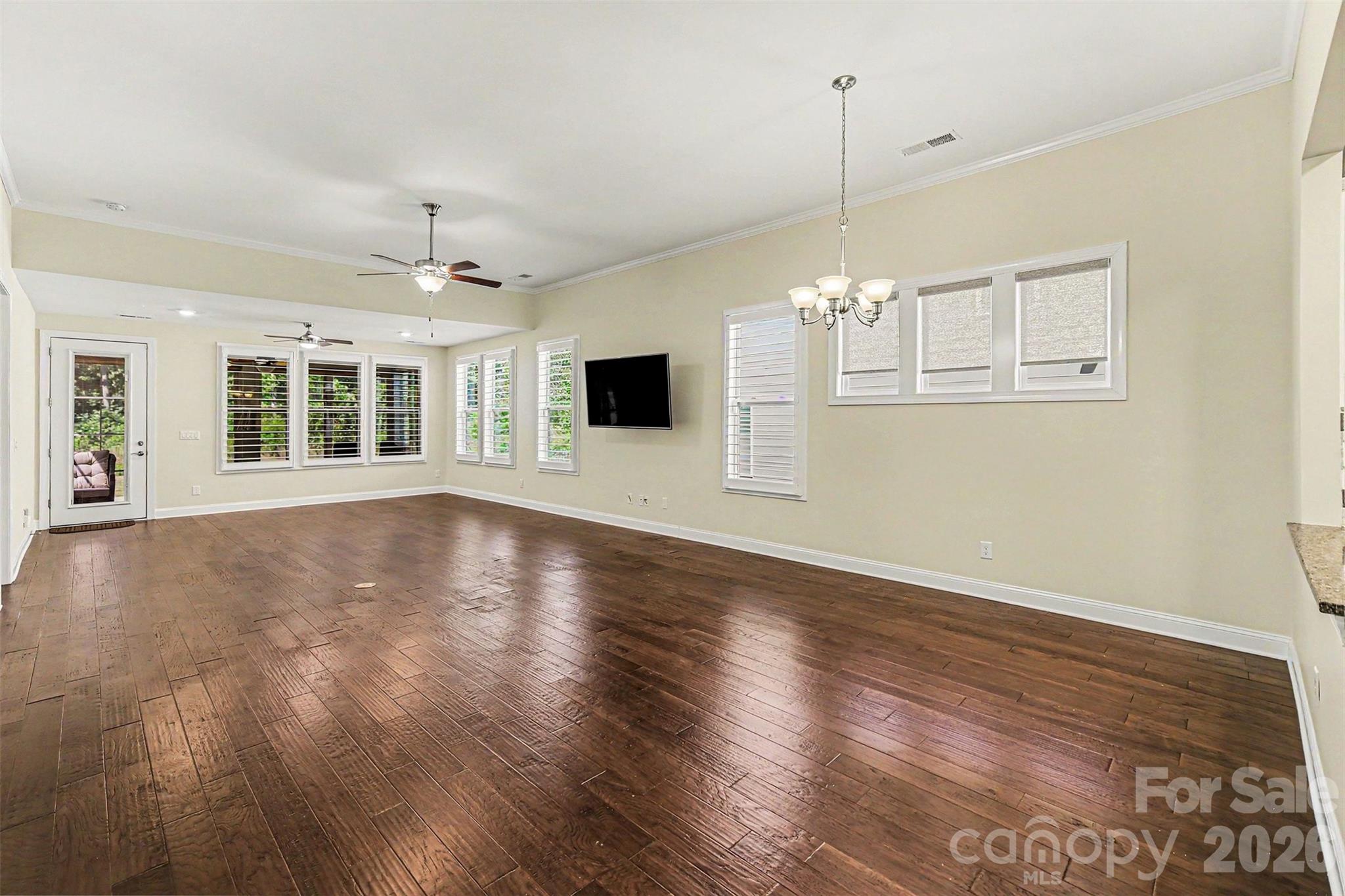 8407 Festival Way — Charlotte