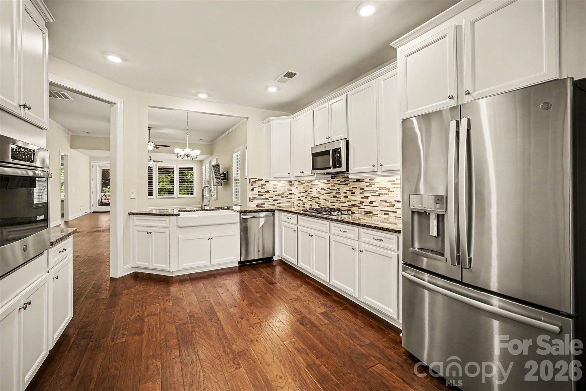 8407 Festival Way — Charlotte