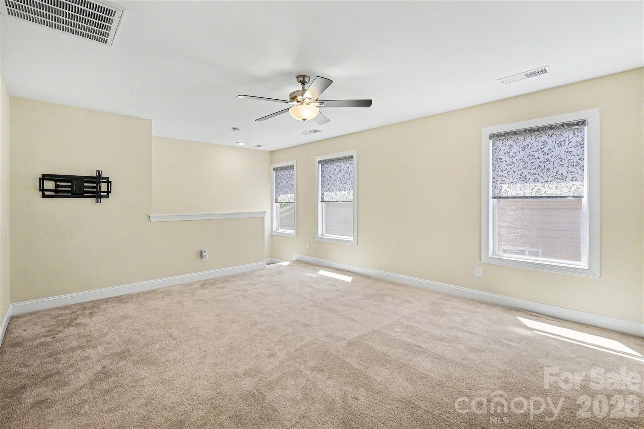 8407 Festival Way — Charlotte