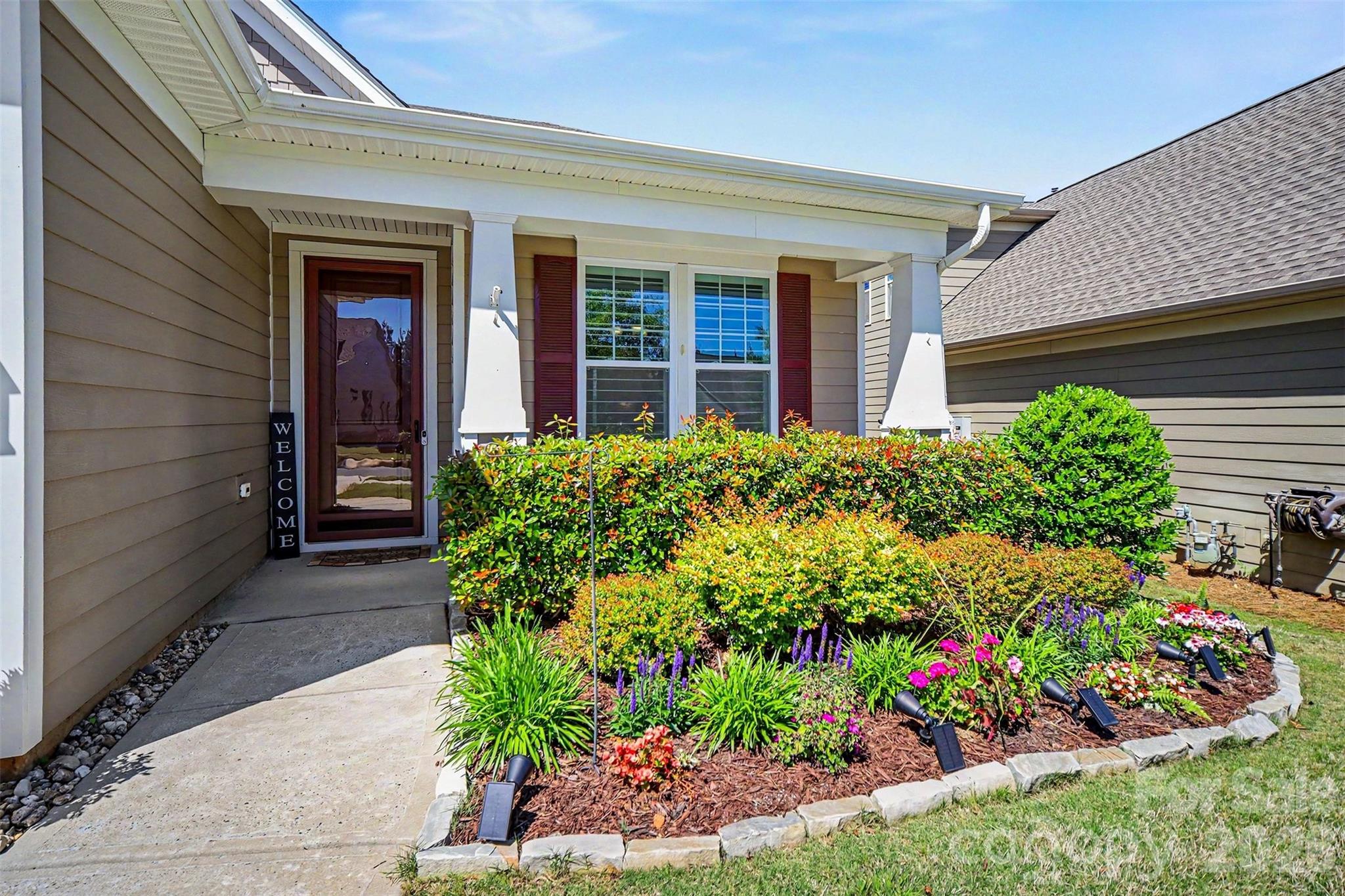 8407 Festival Way — Charlotte