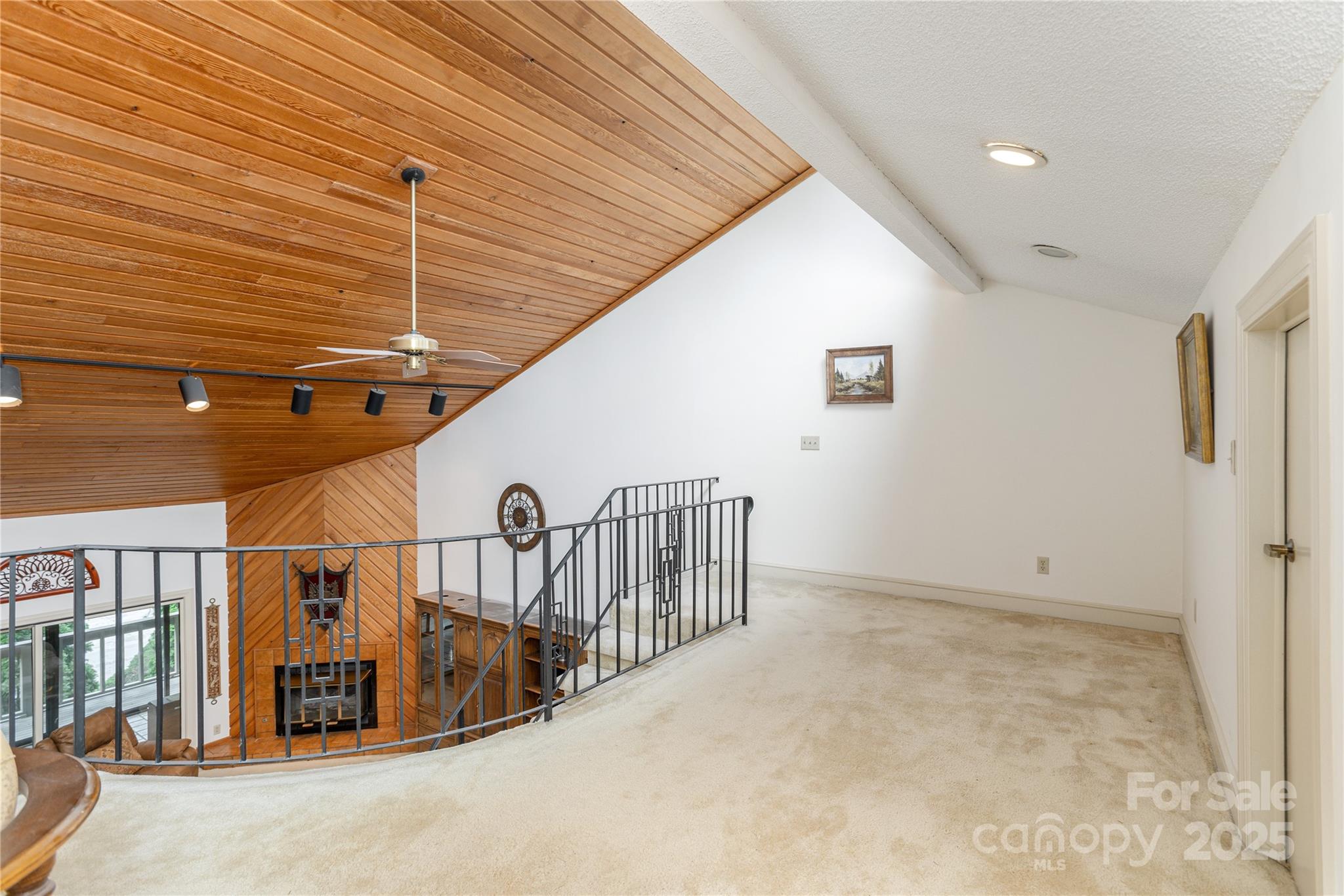 1 Westridge Court #Unit B — Hendersonville