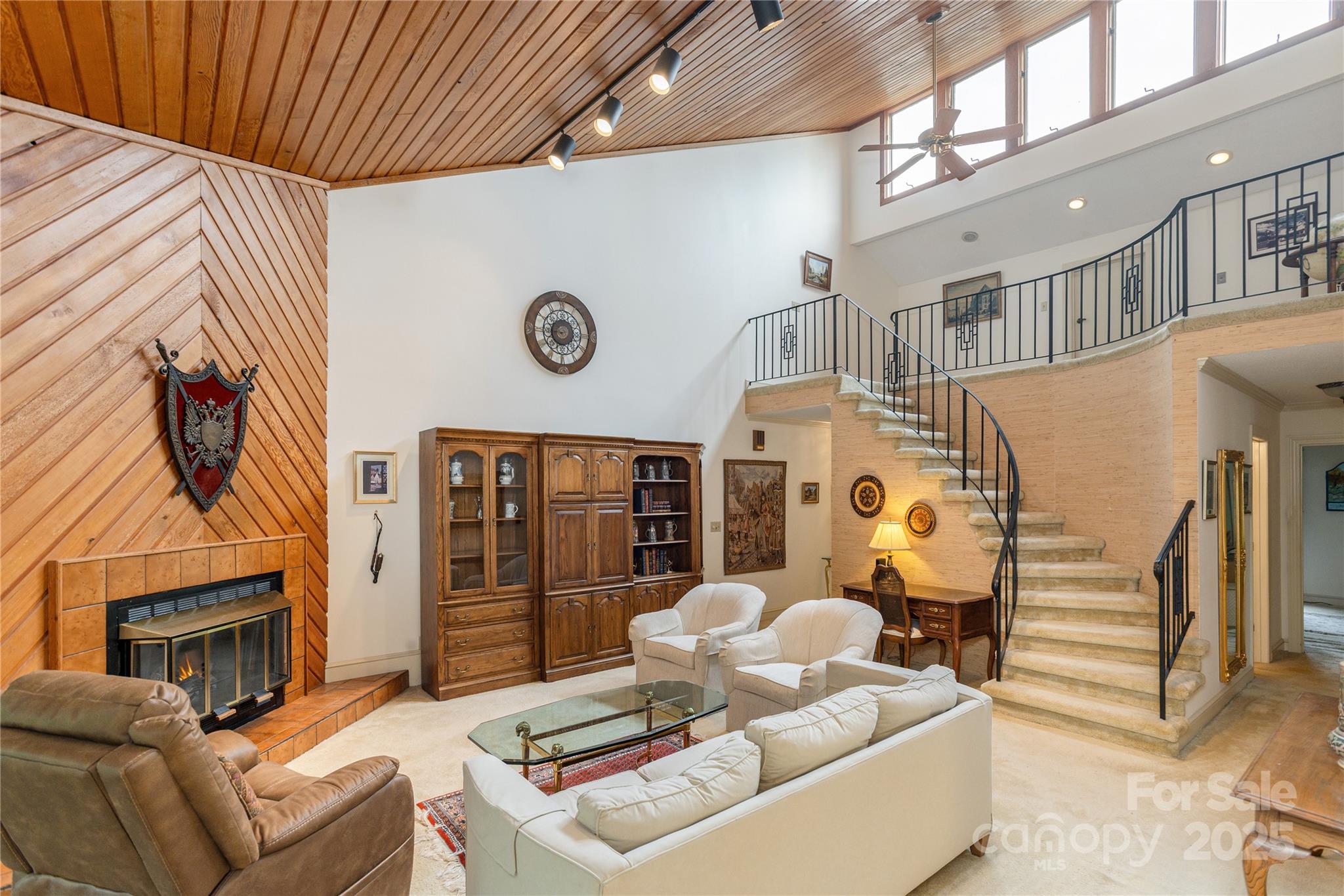 1 Westridge Court #Unit B — Hendersonville