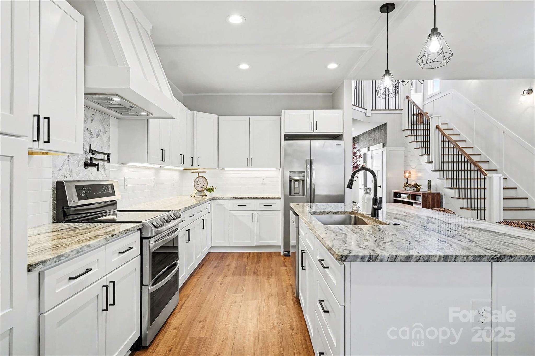 5019 Star Magnolia Court — Clover