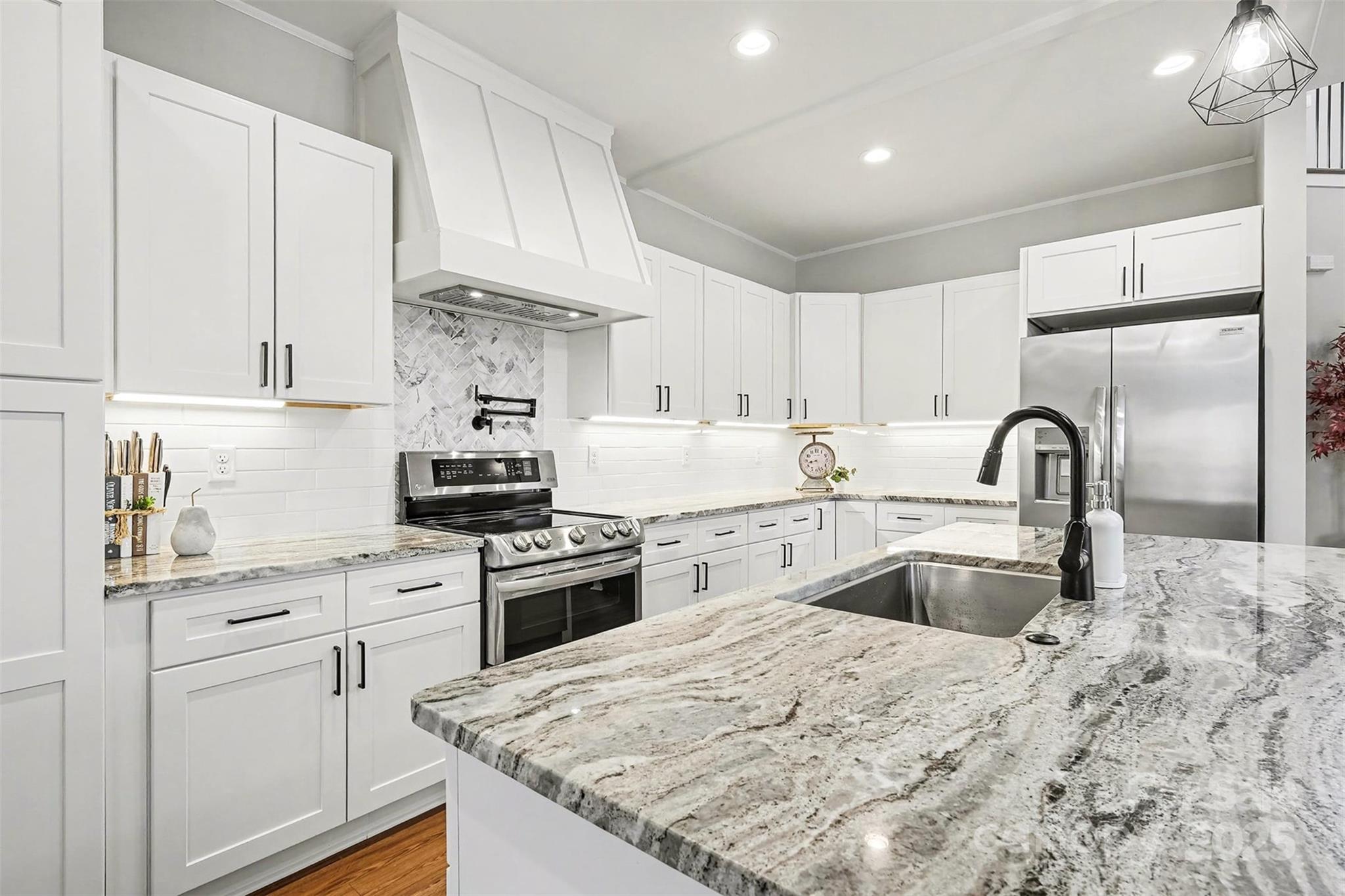 5019 Star Magnolia Court — Clover