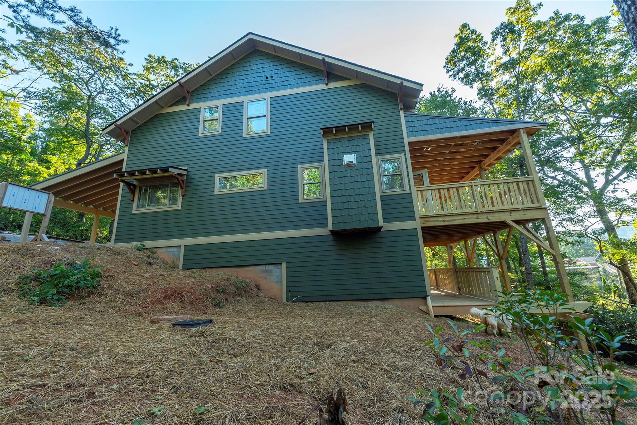 105 Bartram Way — Black Mountain
