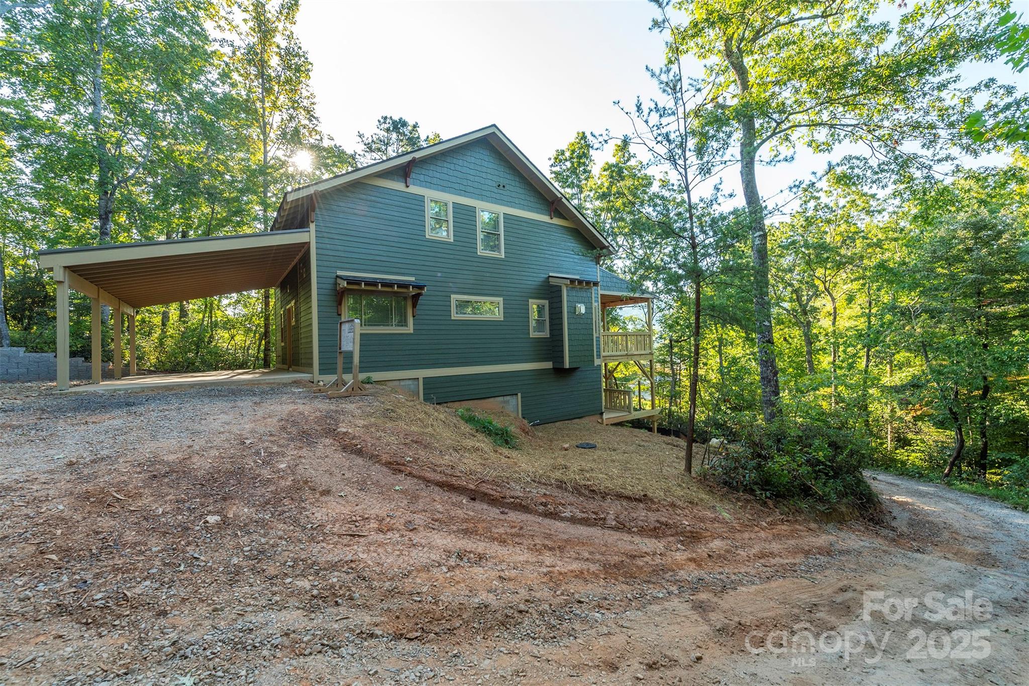 105 Bartram Way — Black Mountain