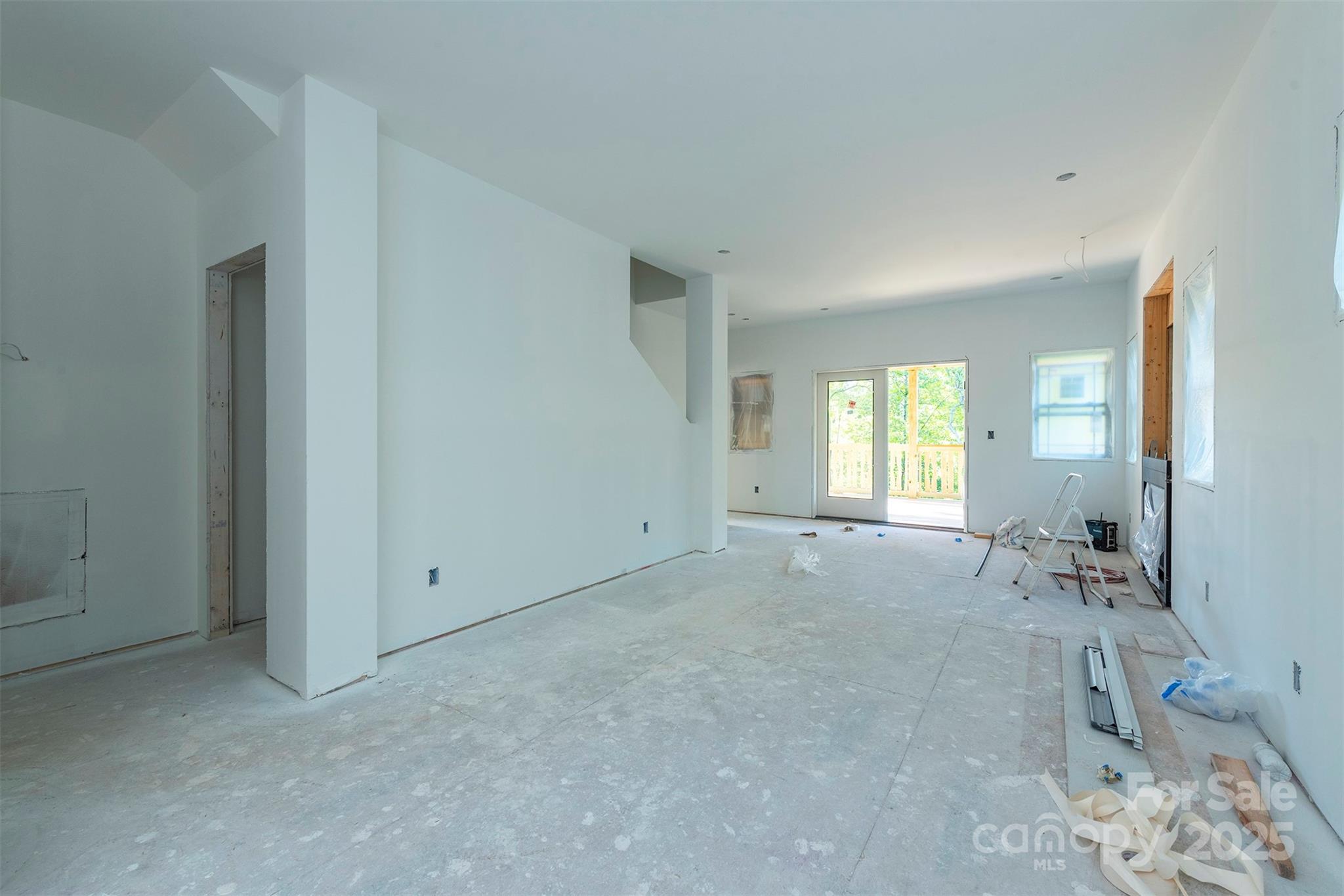 105 Bartram Way — Black Mountain